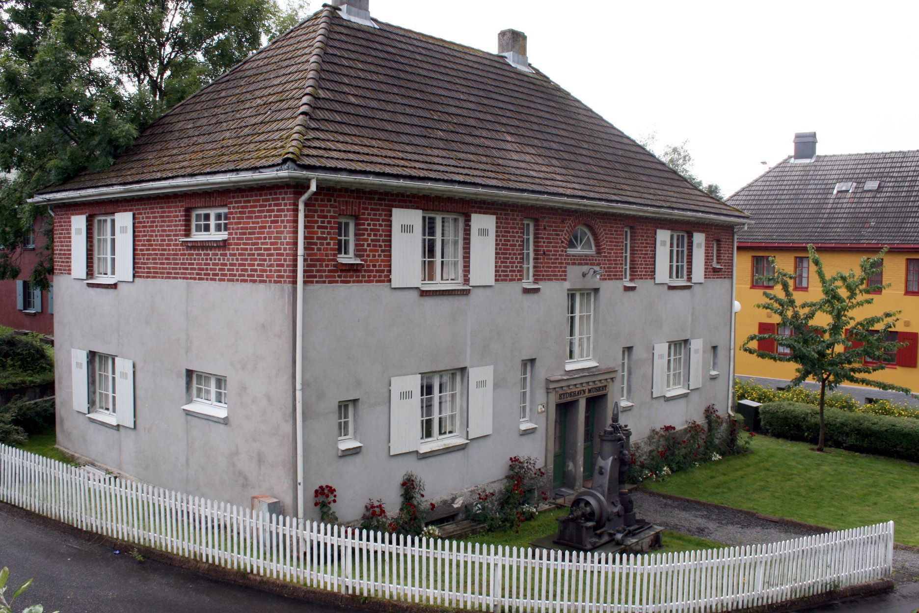Front Eydehavn museum