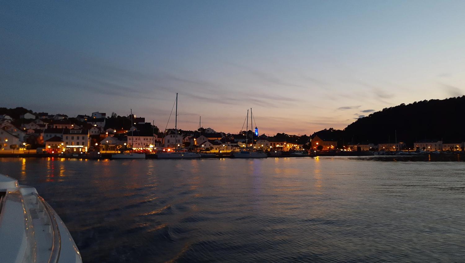 Risør om kvelden