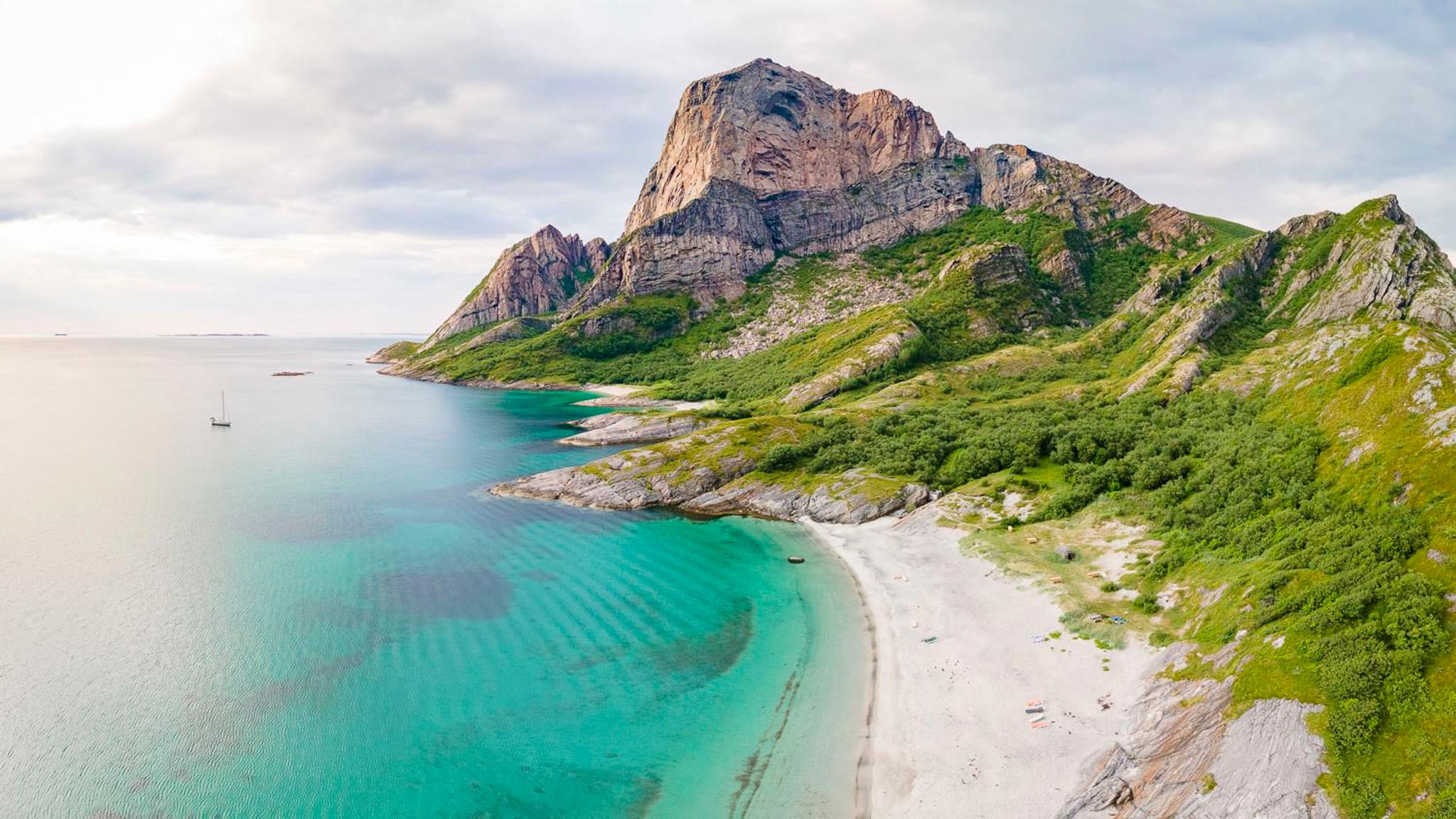 Øya Rødøy på Helgelandskysten