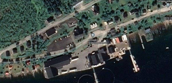 drone bilder over laks produksjon i sjøen