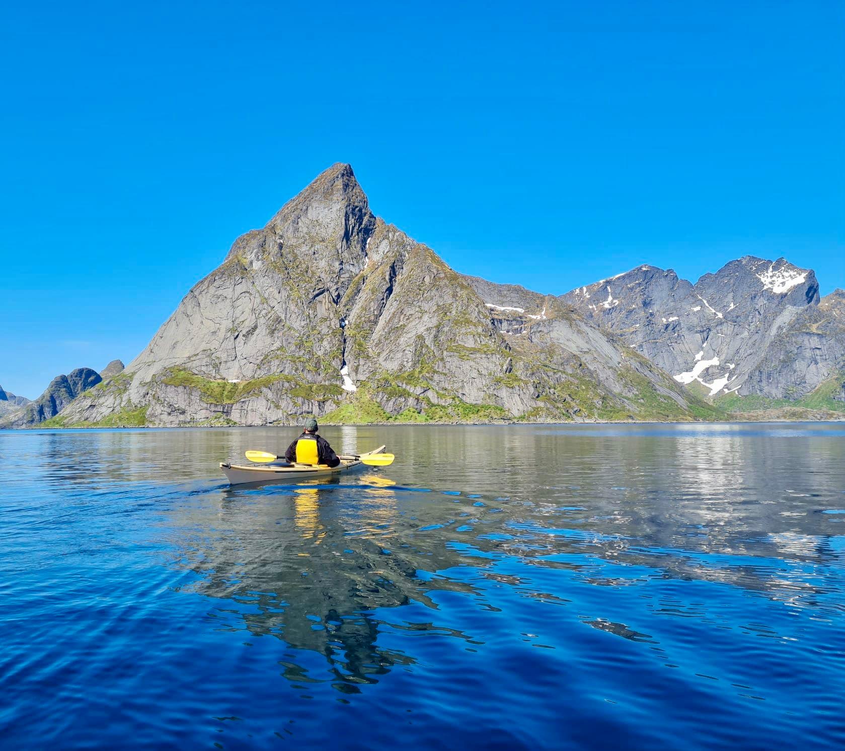 3-hour morning or evening guided kayak tour summer