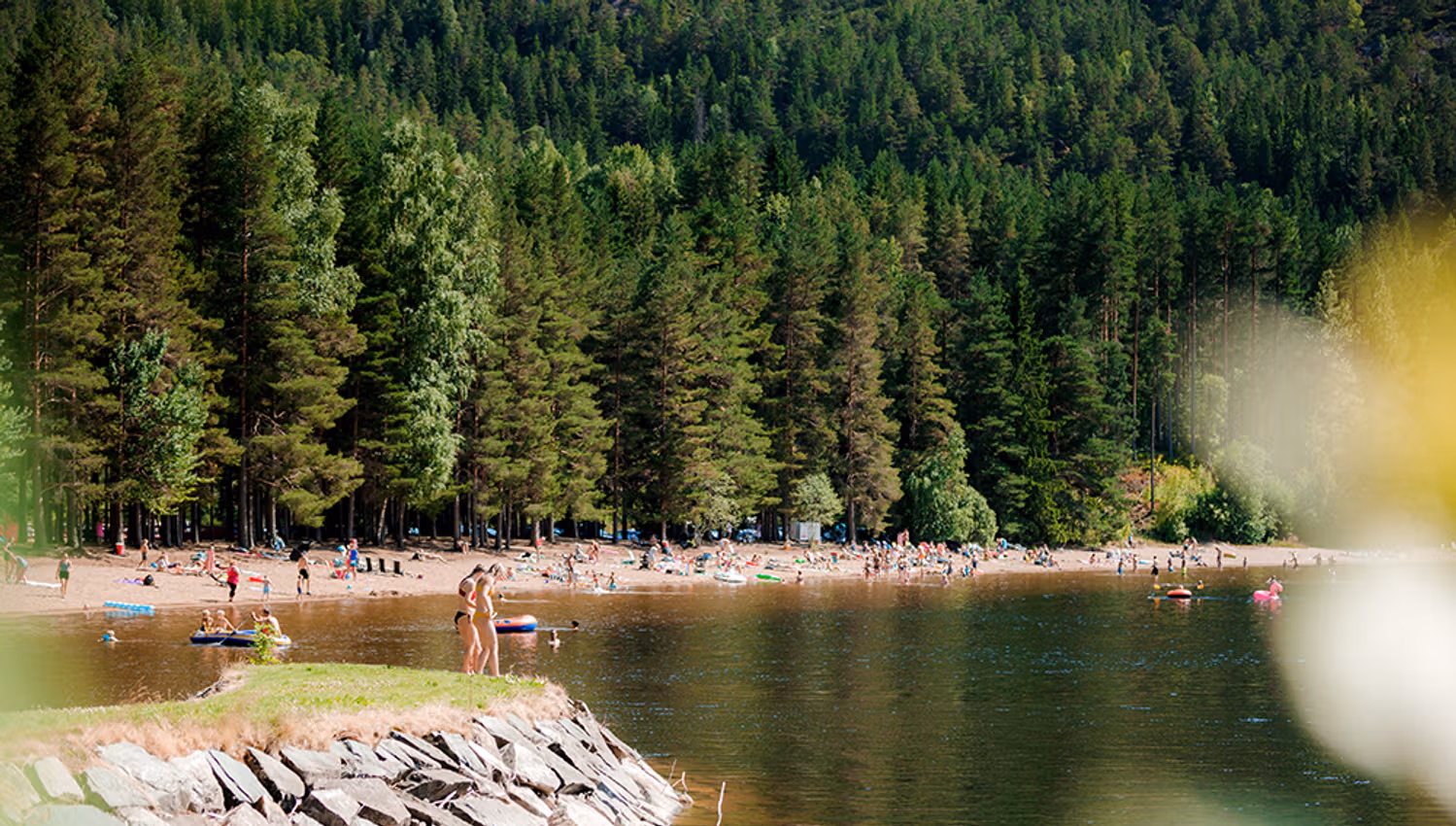 badestrand ved Telnessanden camping og friluftssenter