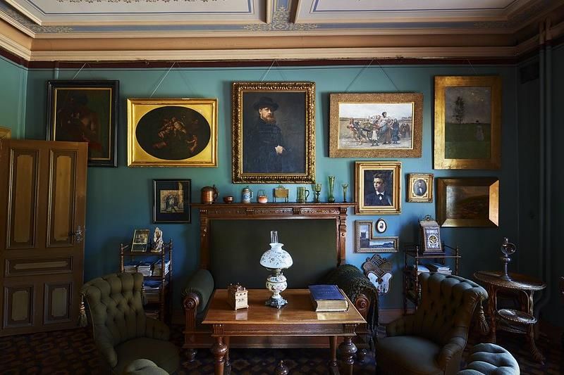 Inside Ibsen's home, 19th century decor