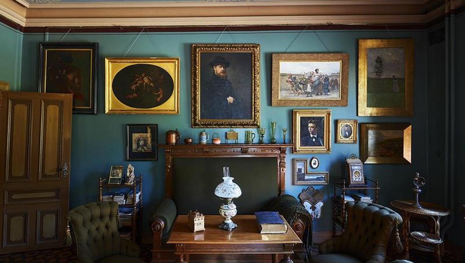 Inside Ibsen's home, 19th century decor