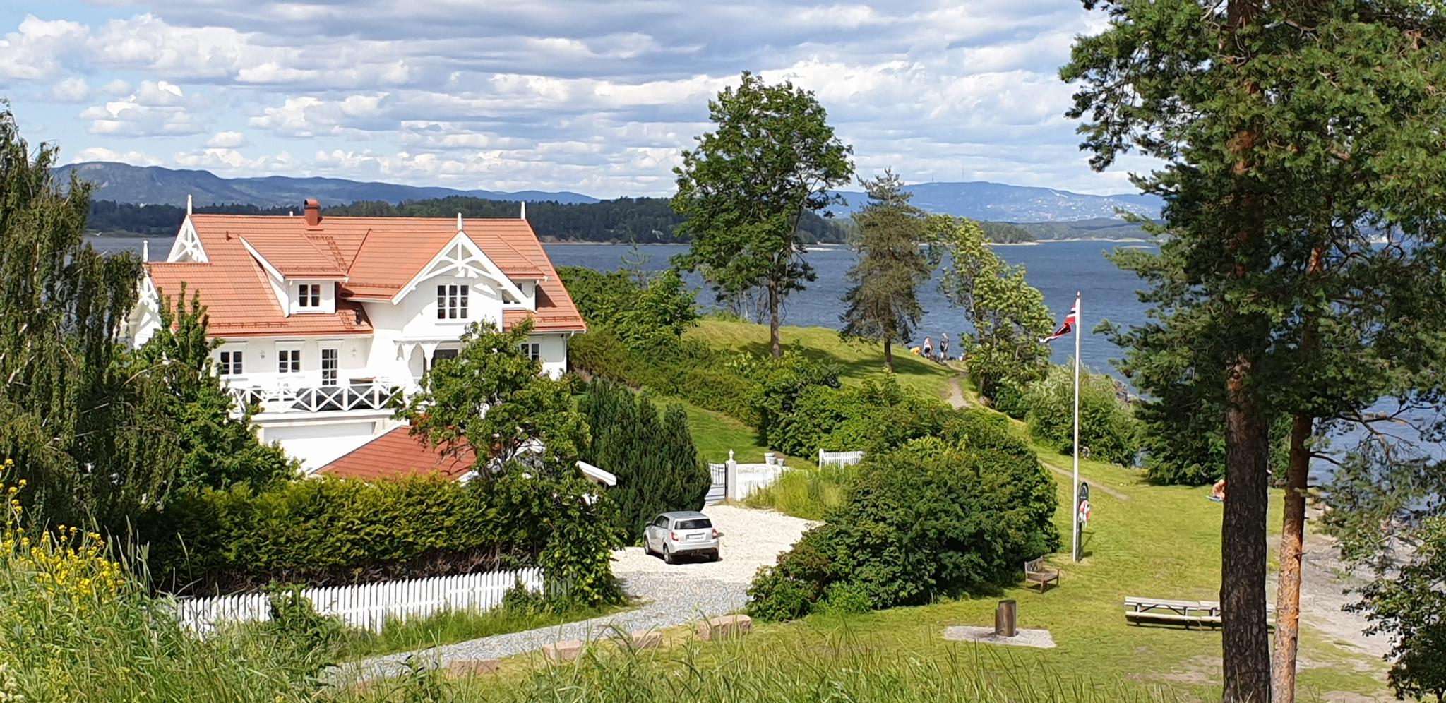 Vollen, Asker, Oslofjord, beach, sand, green area, recreation, frisbee golf, grilling, swim