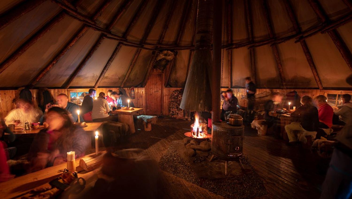Inside the lavvo