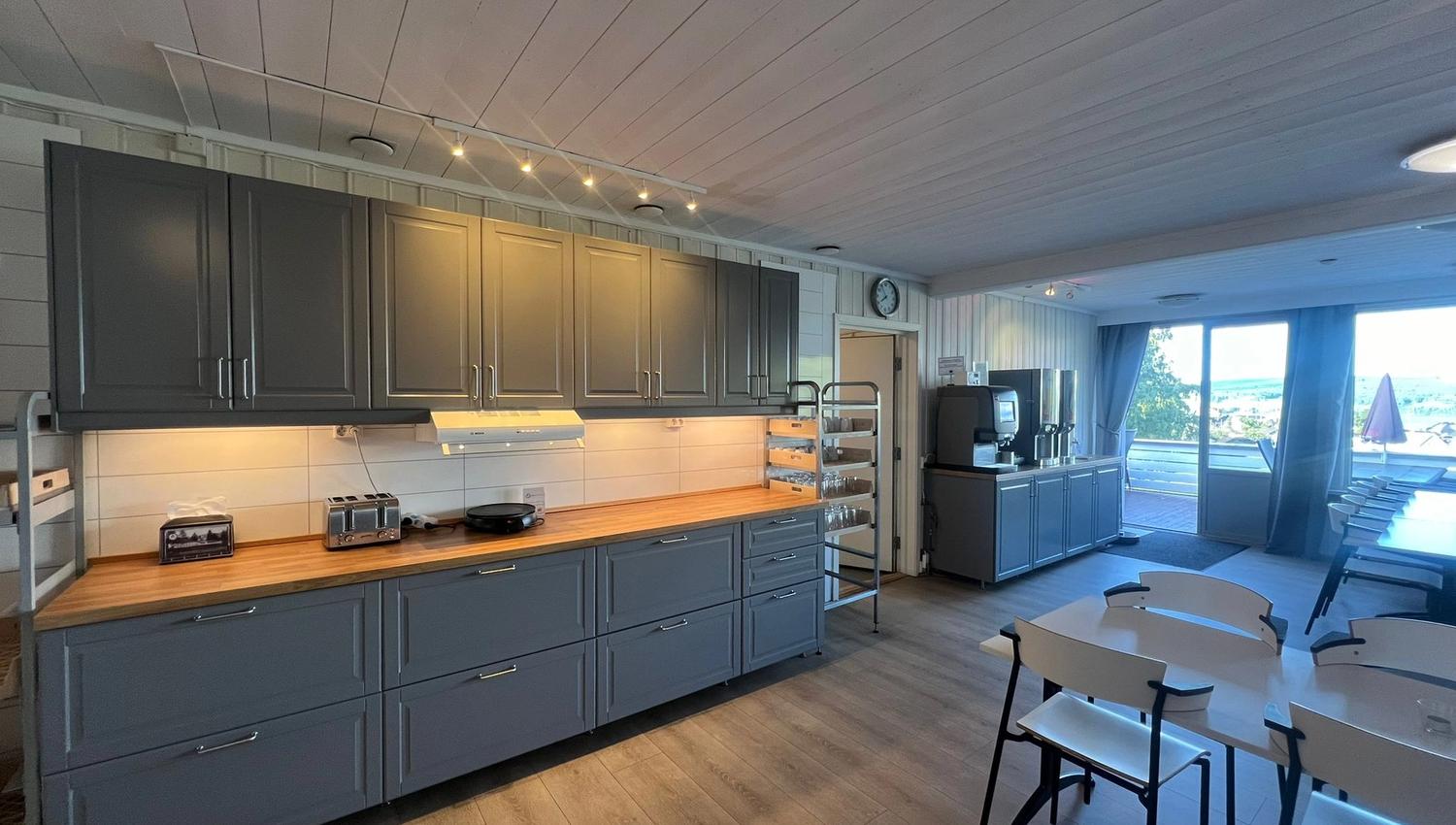 HI Gjøvik Hovdetun - breakfastarea