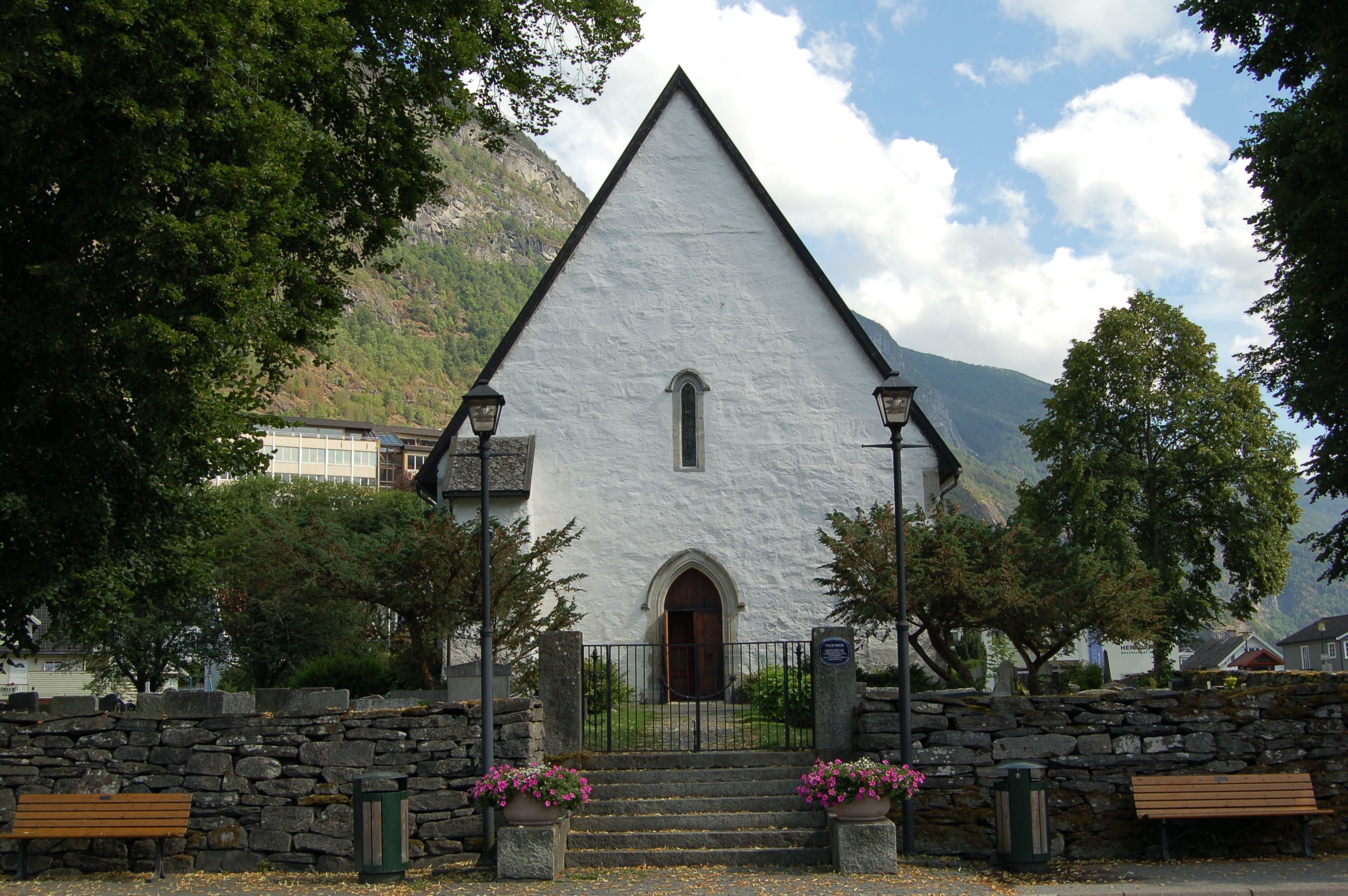 Vangen kyrkje, Aurland