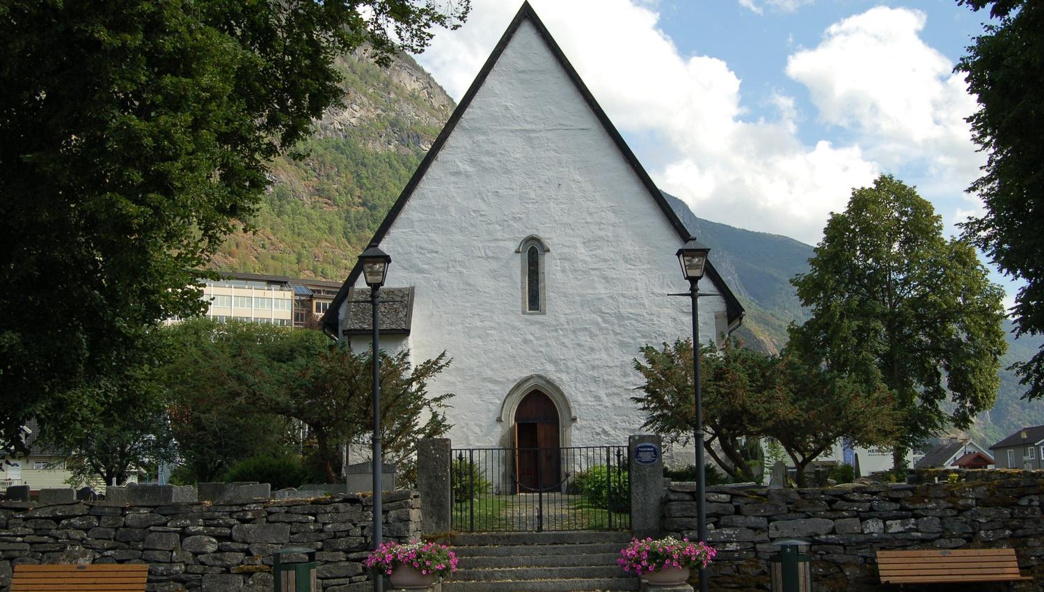Vangen kyrkje, Aurland