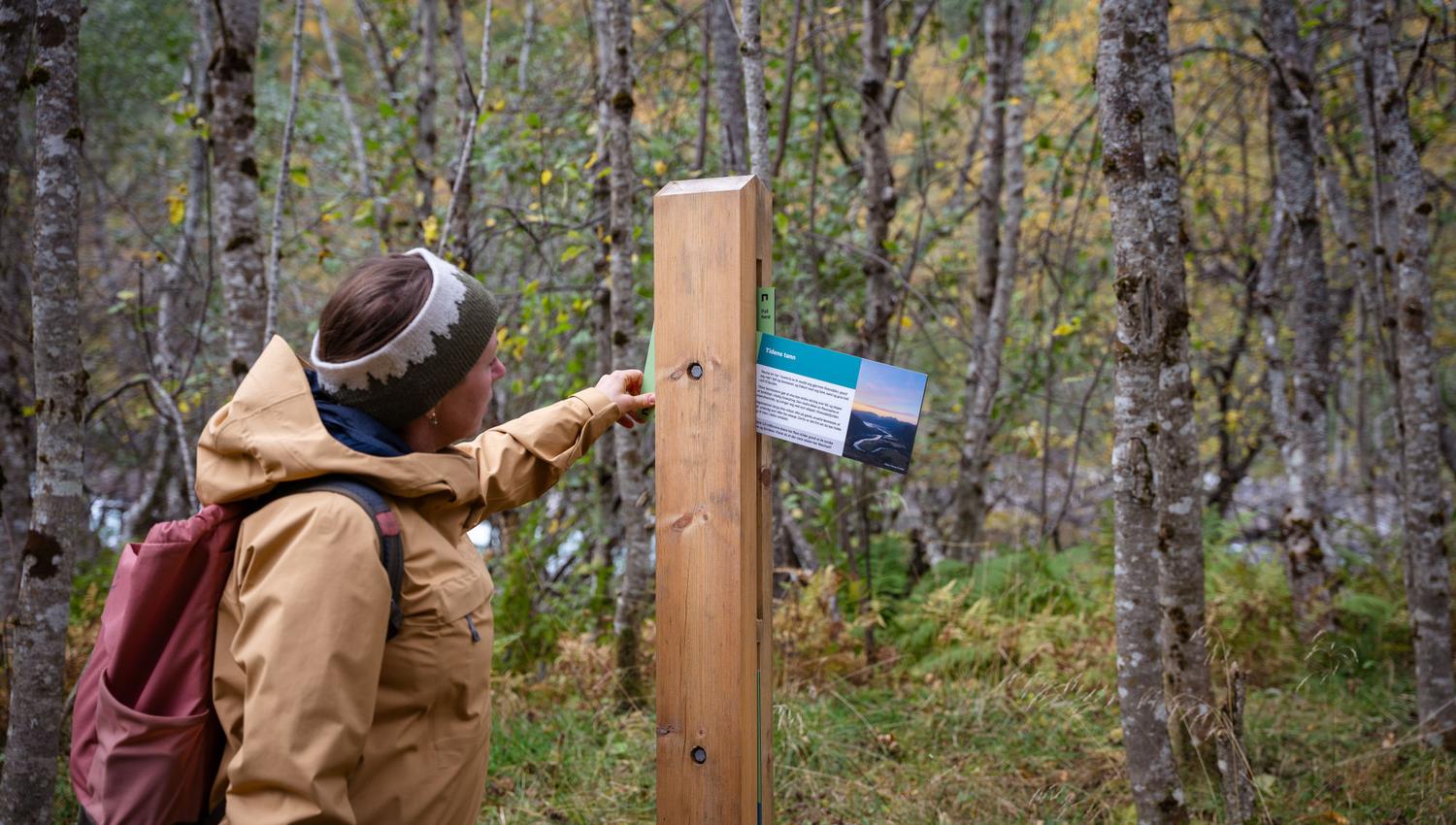 Along the trail, small info points add depth to the experience.