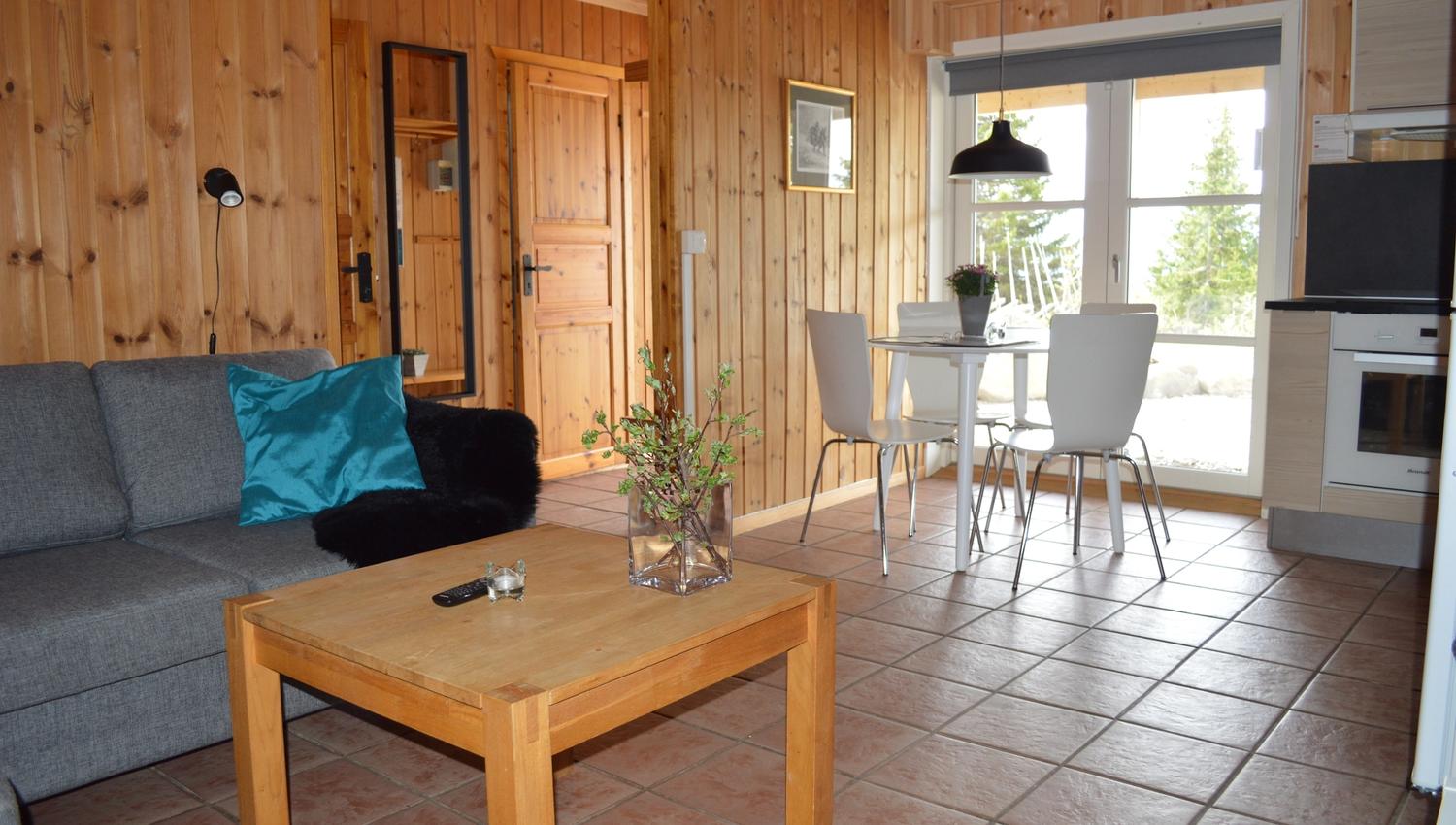 Dining- and living room