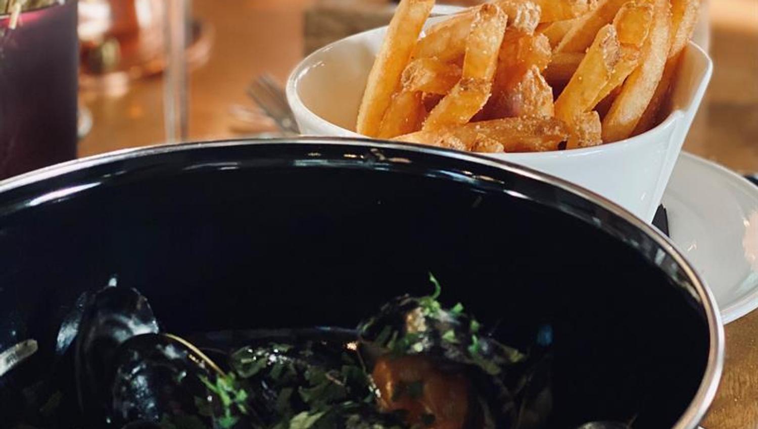 Detail of moules frites