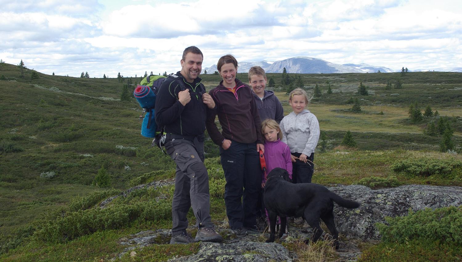 Familie på Gullknapp, Golsfjellet
