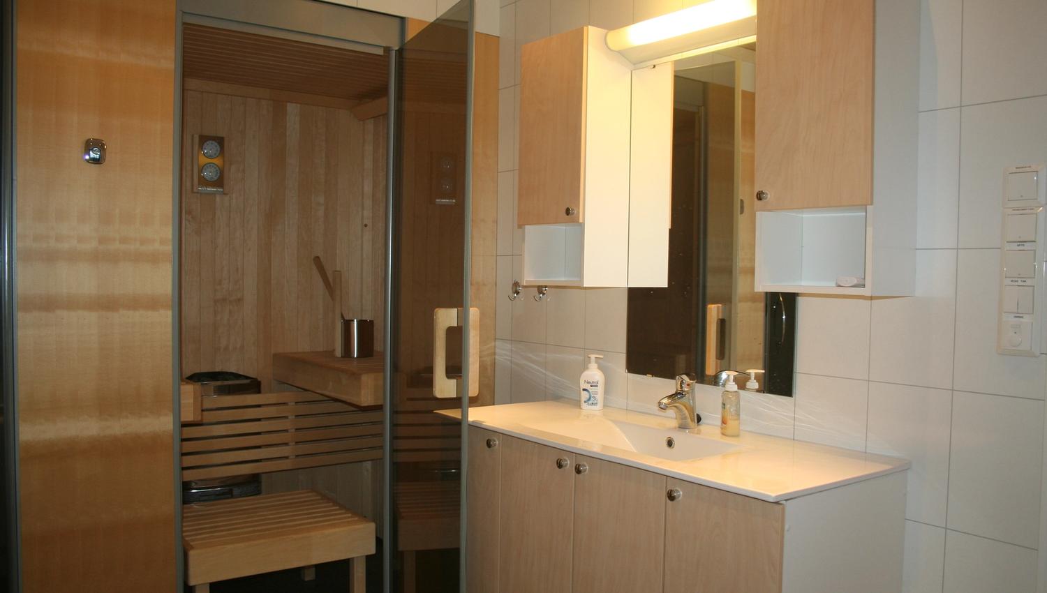 Beautiful sauna inside the cabin – perfect for wellness and relaxation after an active day.