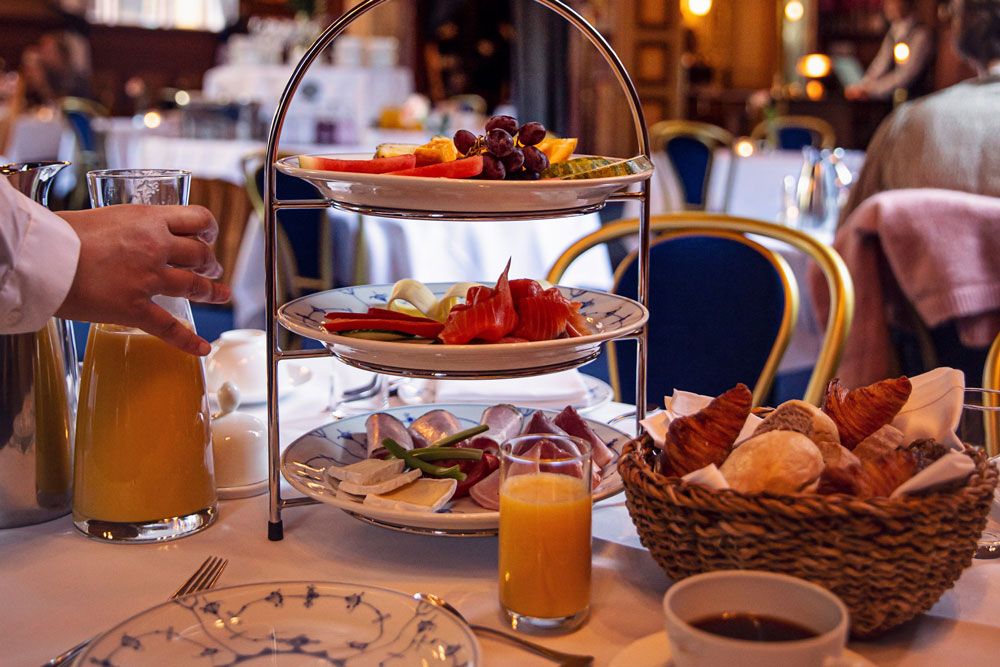 breakfast served at Dalen Hotel