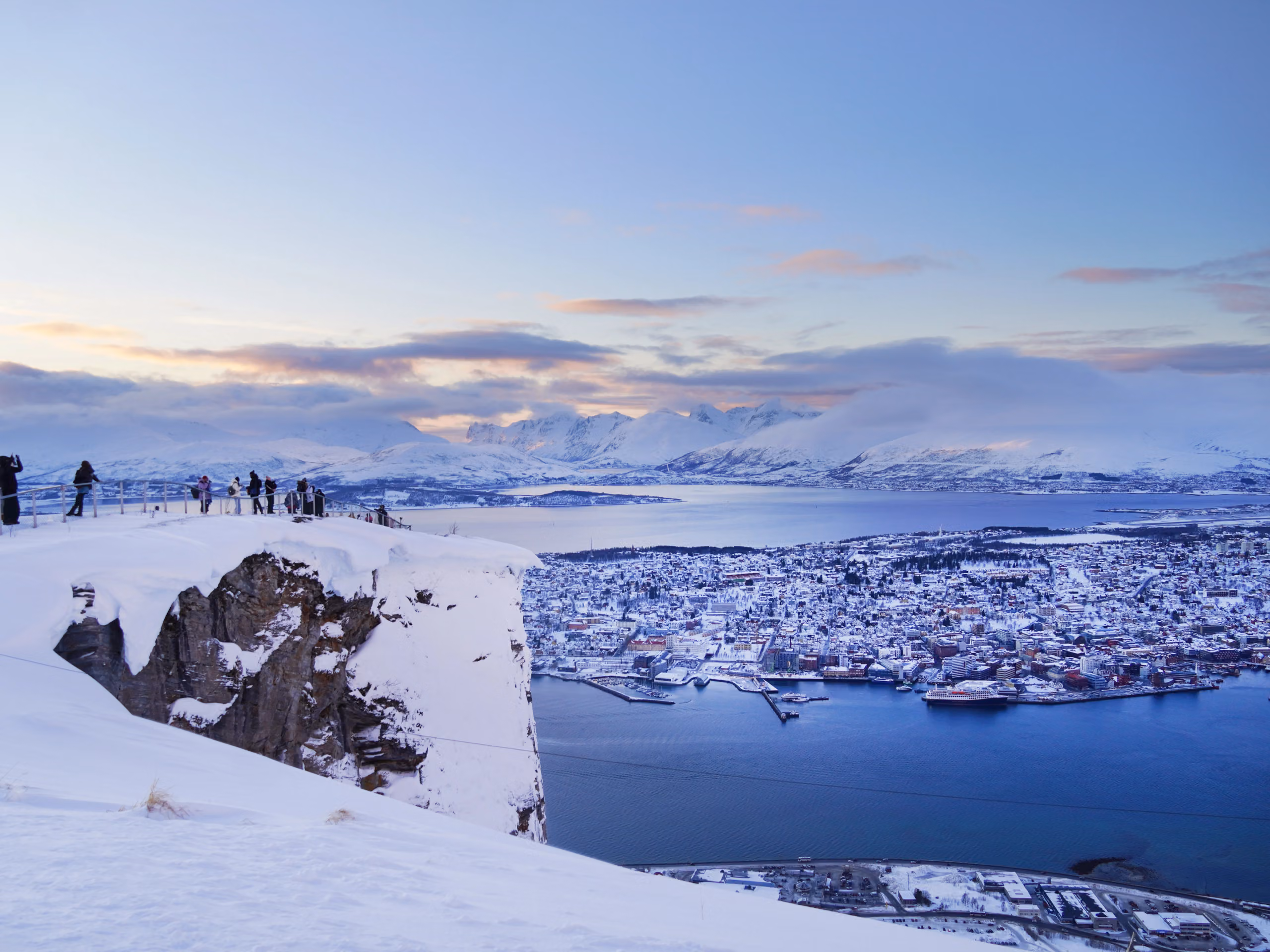 People at the fjellheisen view point in Tromsø