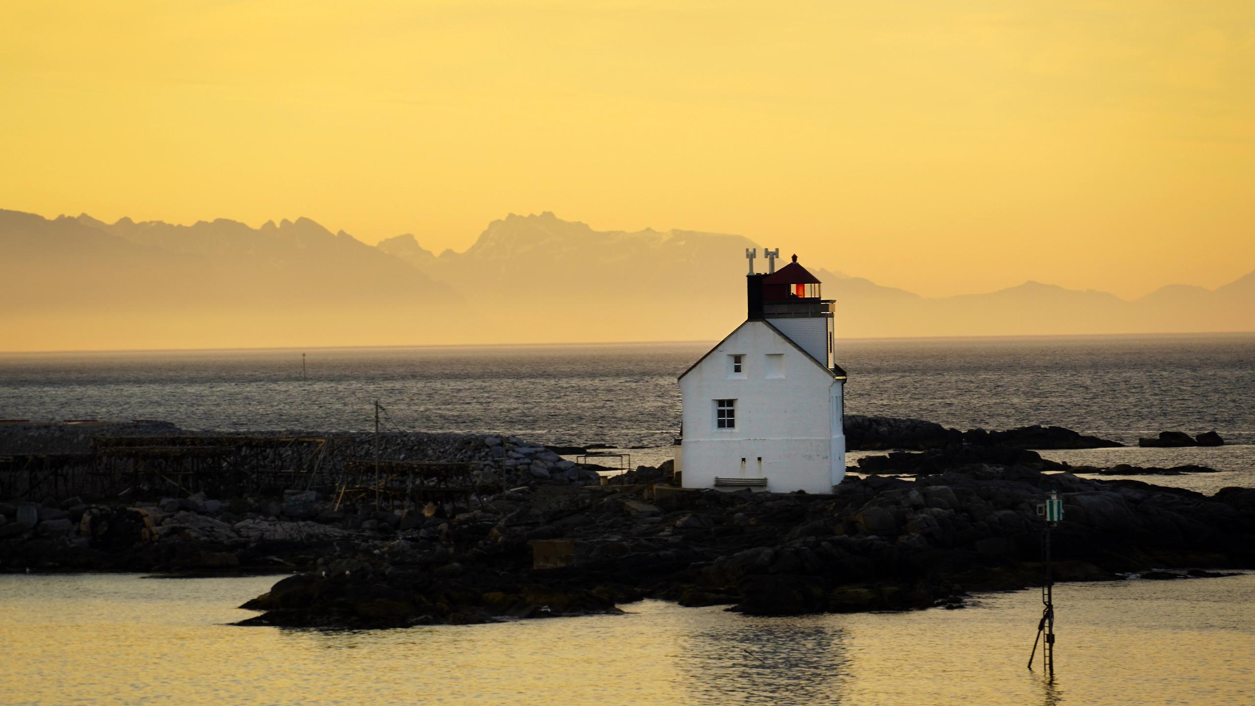 Værøy fyr i Lofoten, Nord-Norge