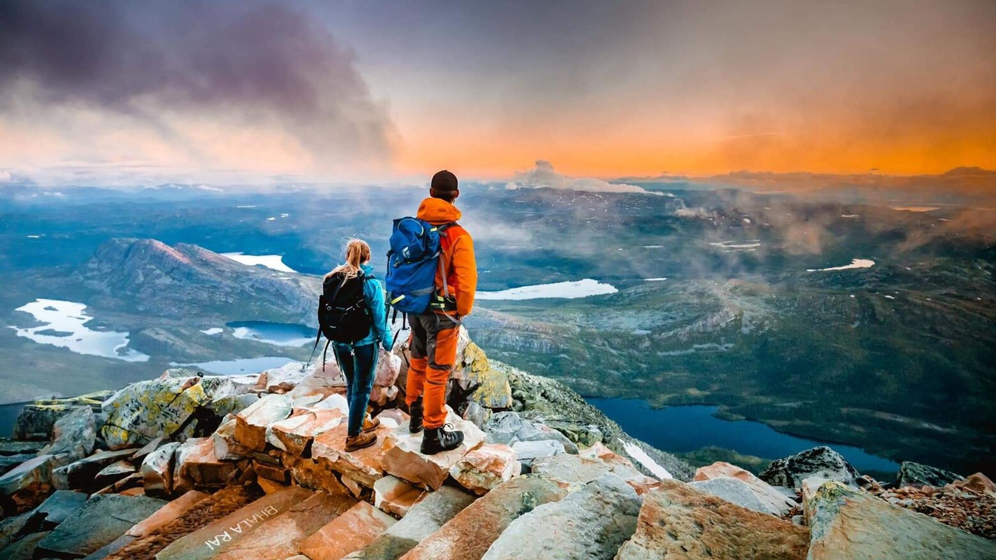 Panoramautsikt fra toppen av Gaustatoppen