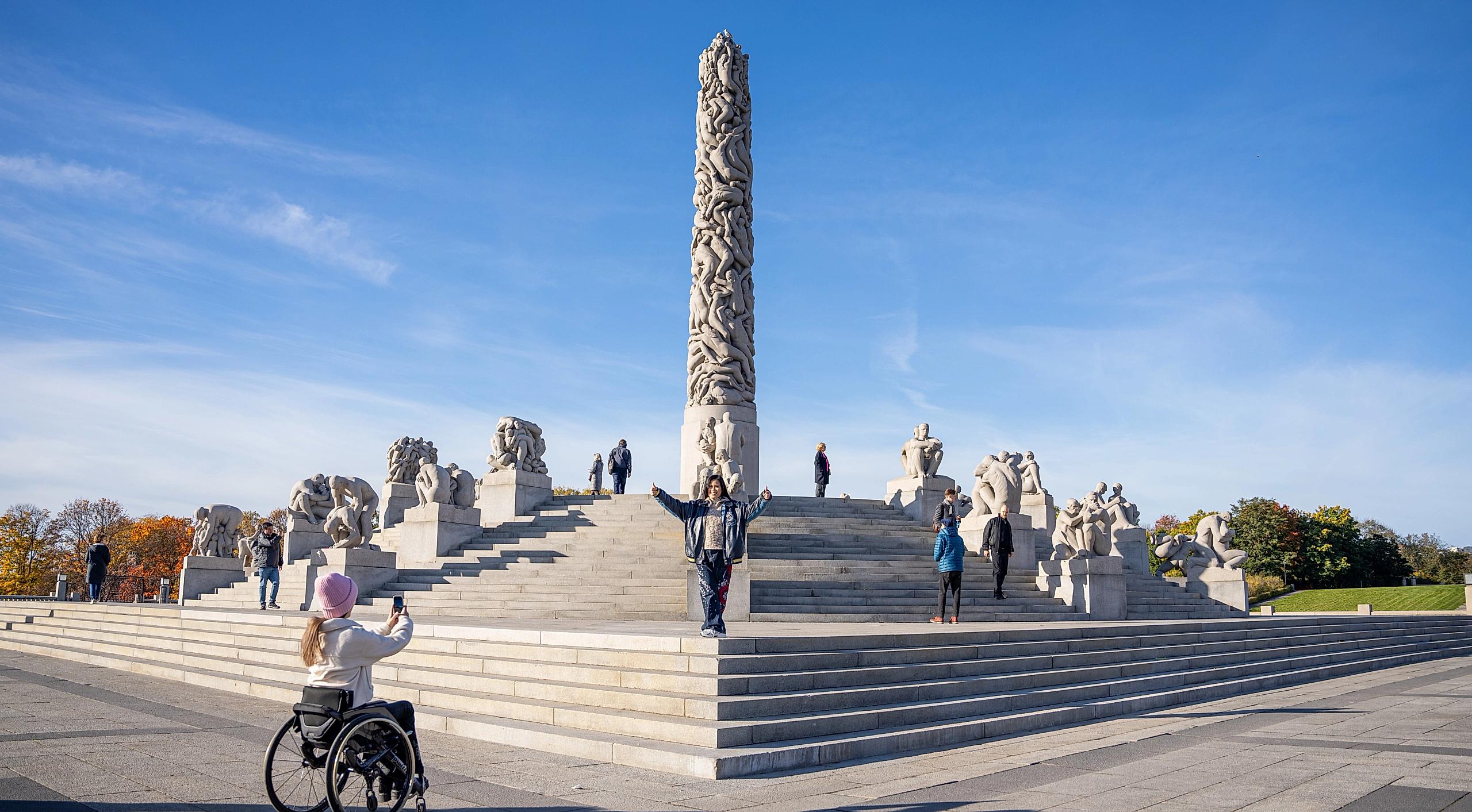 Photoshoot in Vigelandsparken in Frogner in Oslo