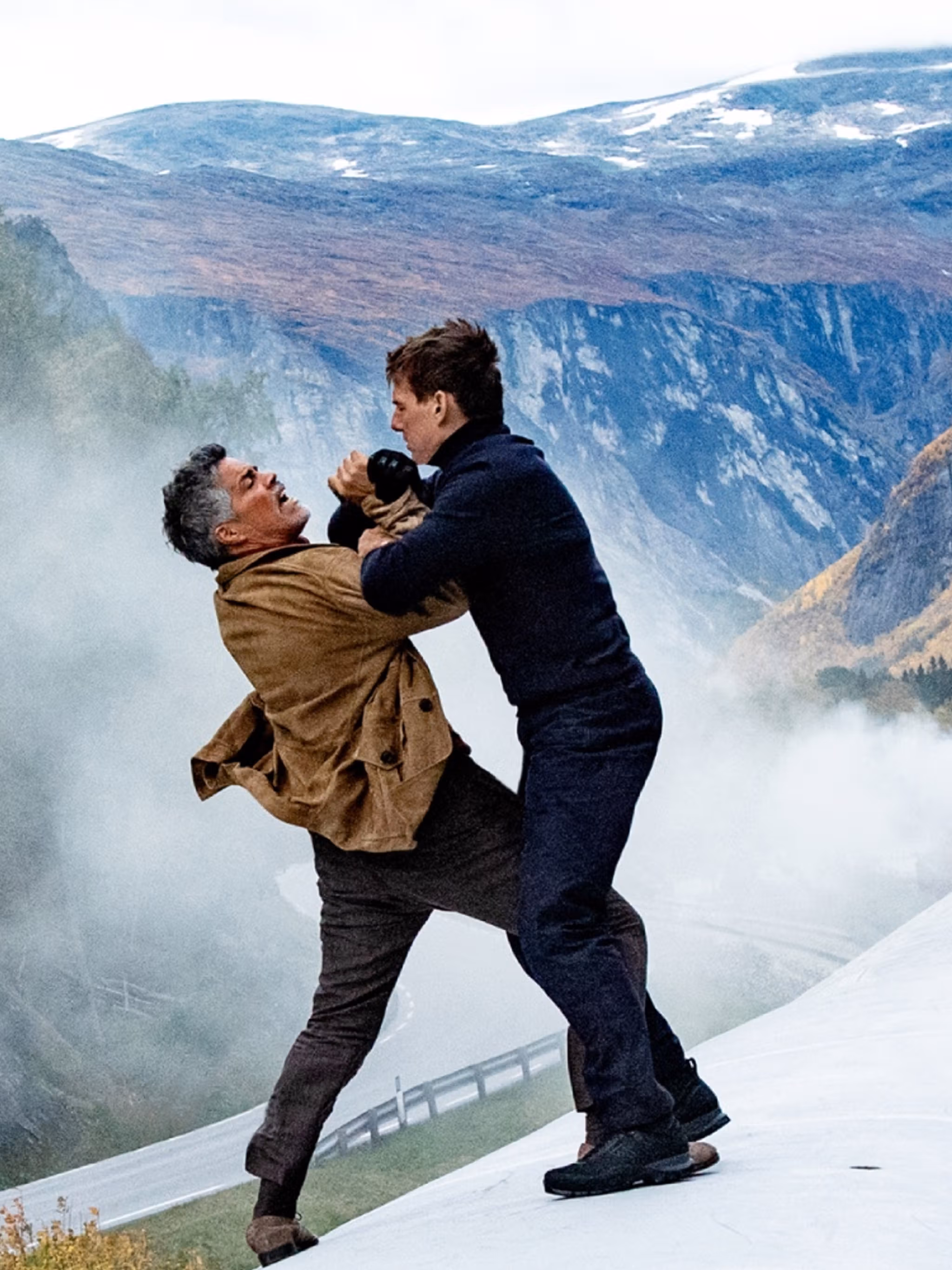 Tom Cruise fighting co-actor on the train at the Rauma Railway in Fjord Norway