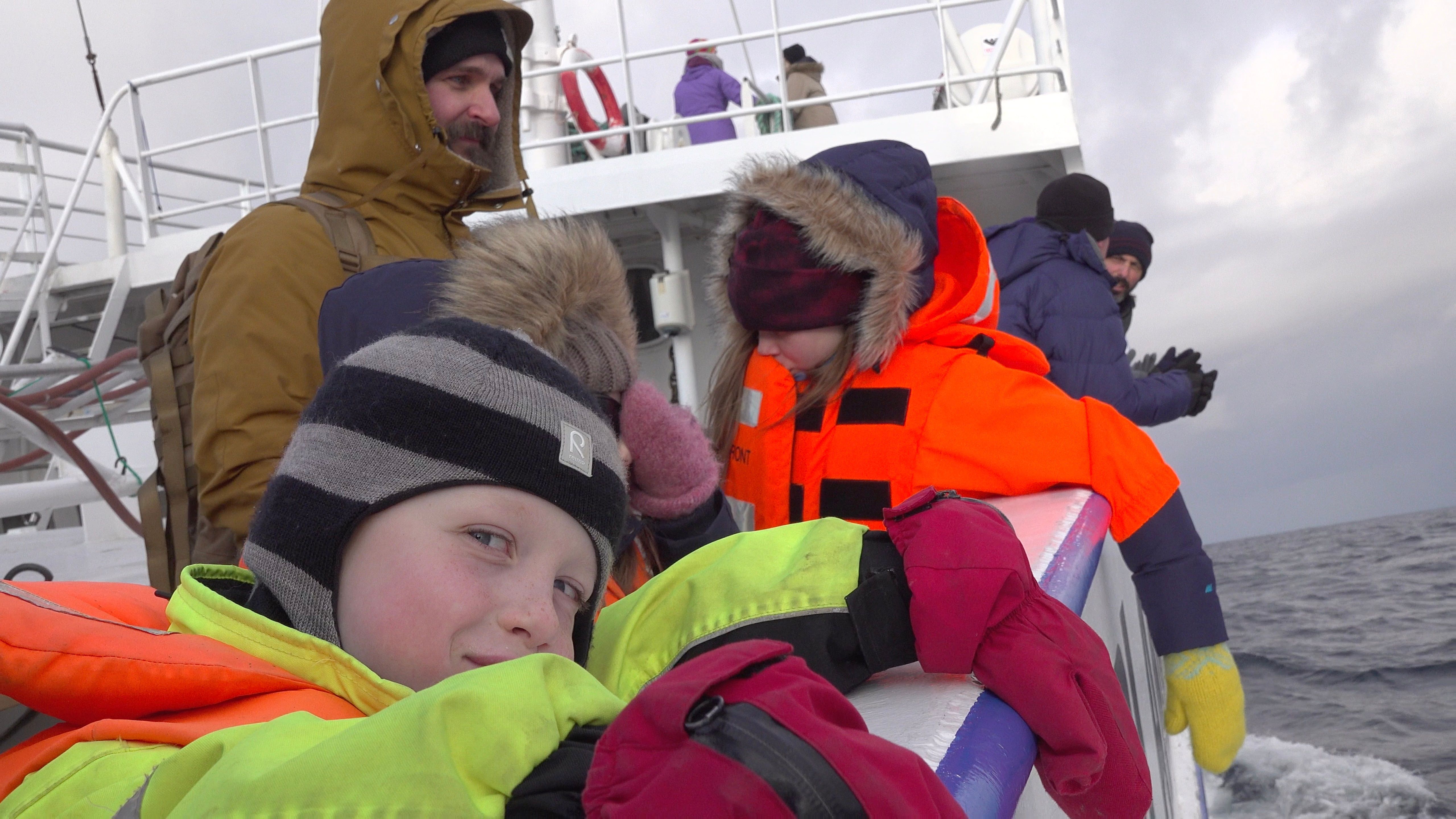 Elliot Meier på hvalsafari i Vesterålen i Nord-Norge