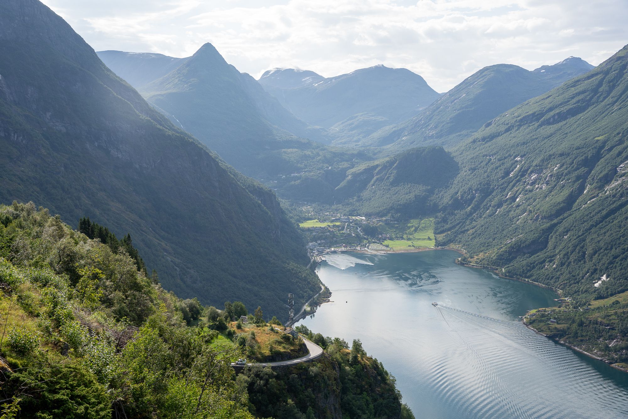 The view of Geiranger from Ørnesvingen viewpoint.