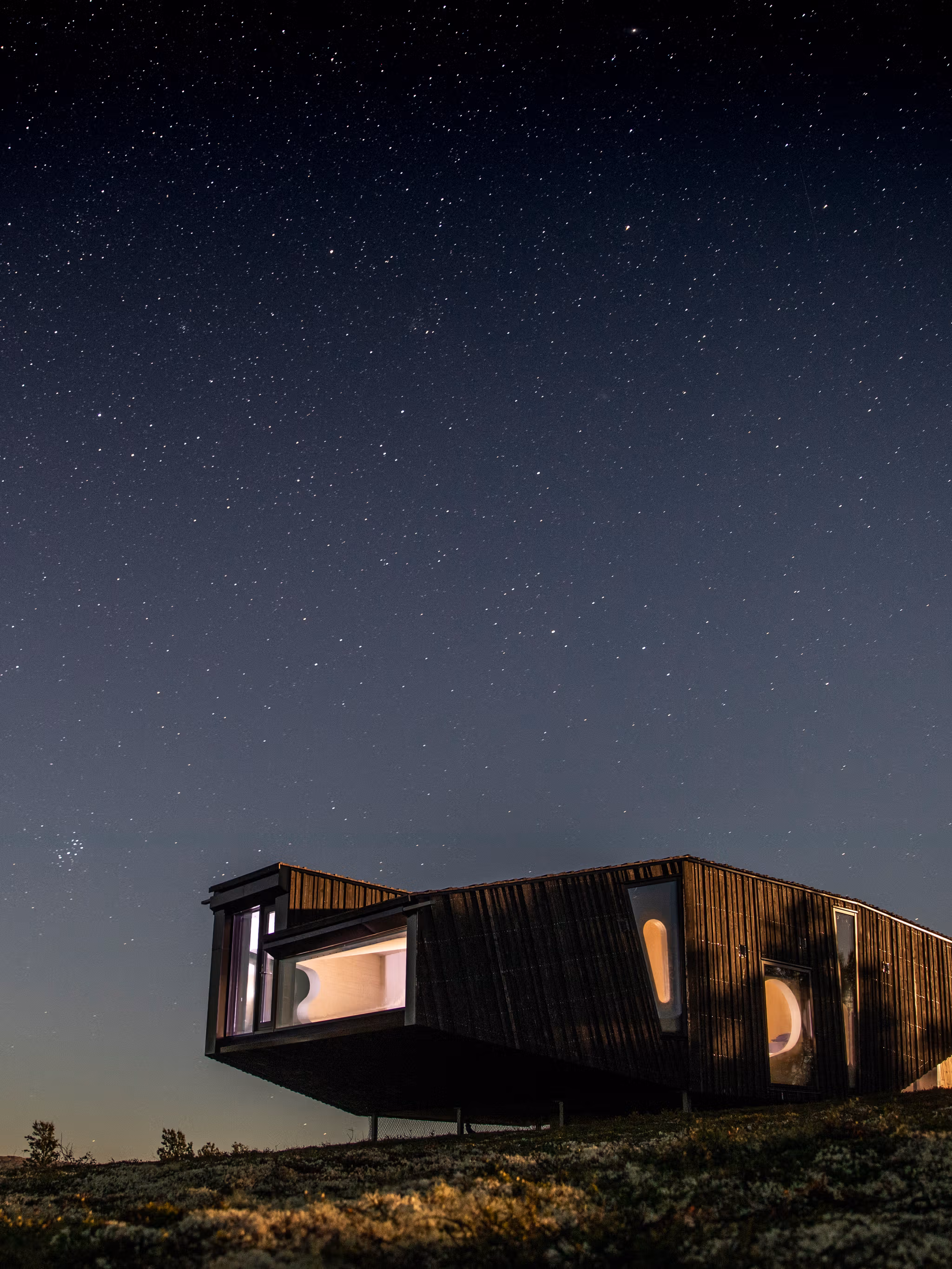 The UFO-cabin in Hessdalen by night
