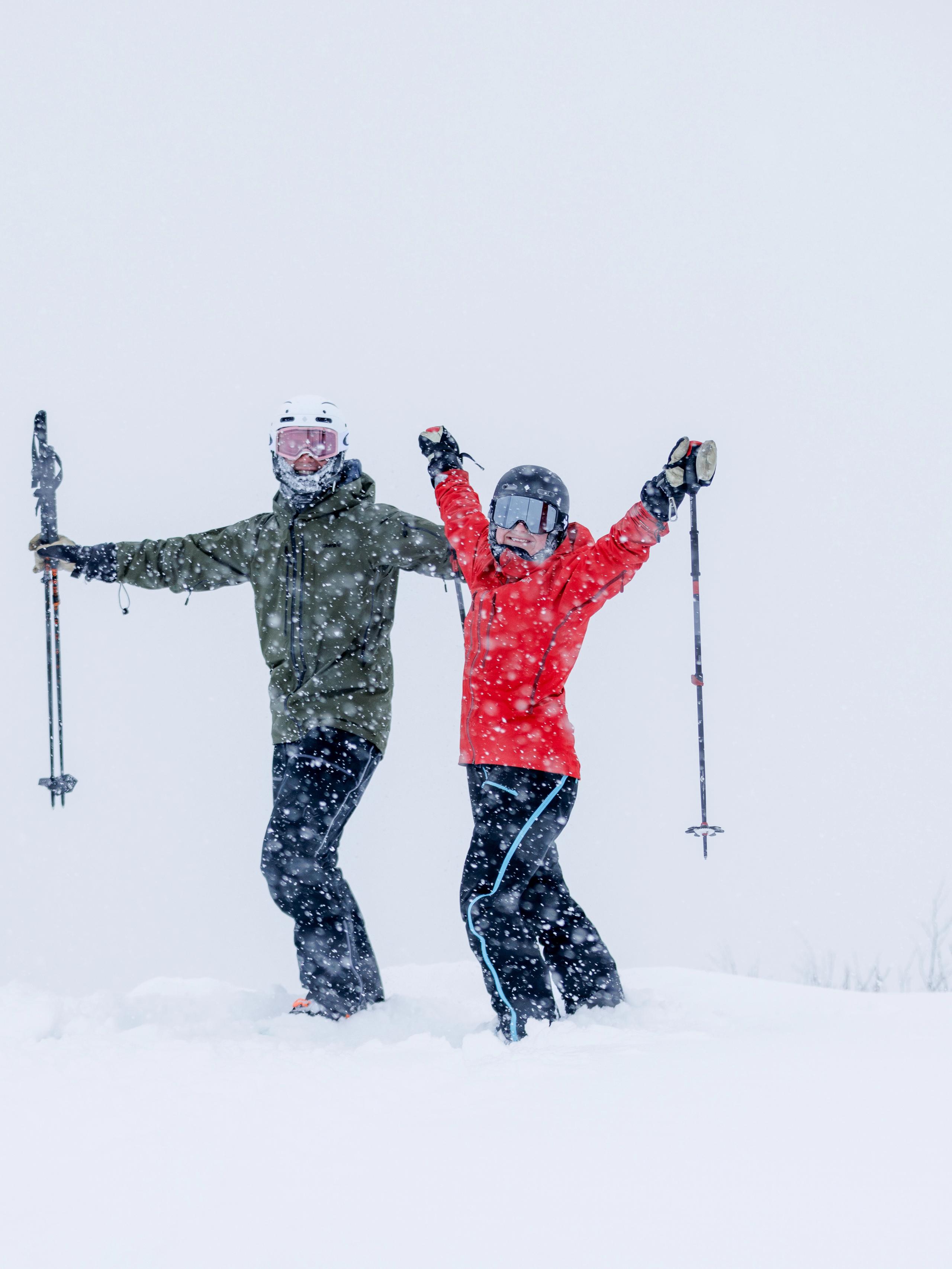 To personer på ski på Geilo
