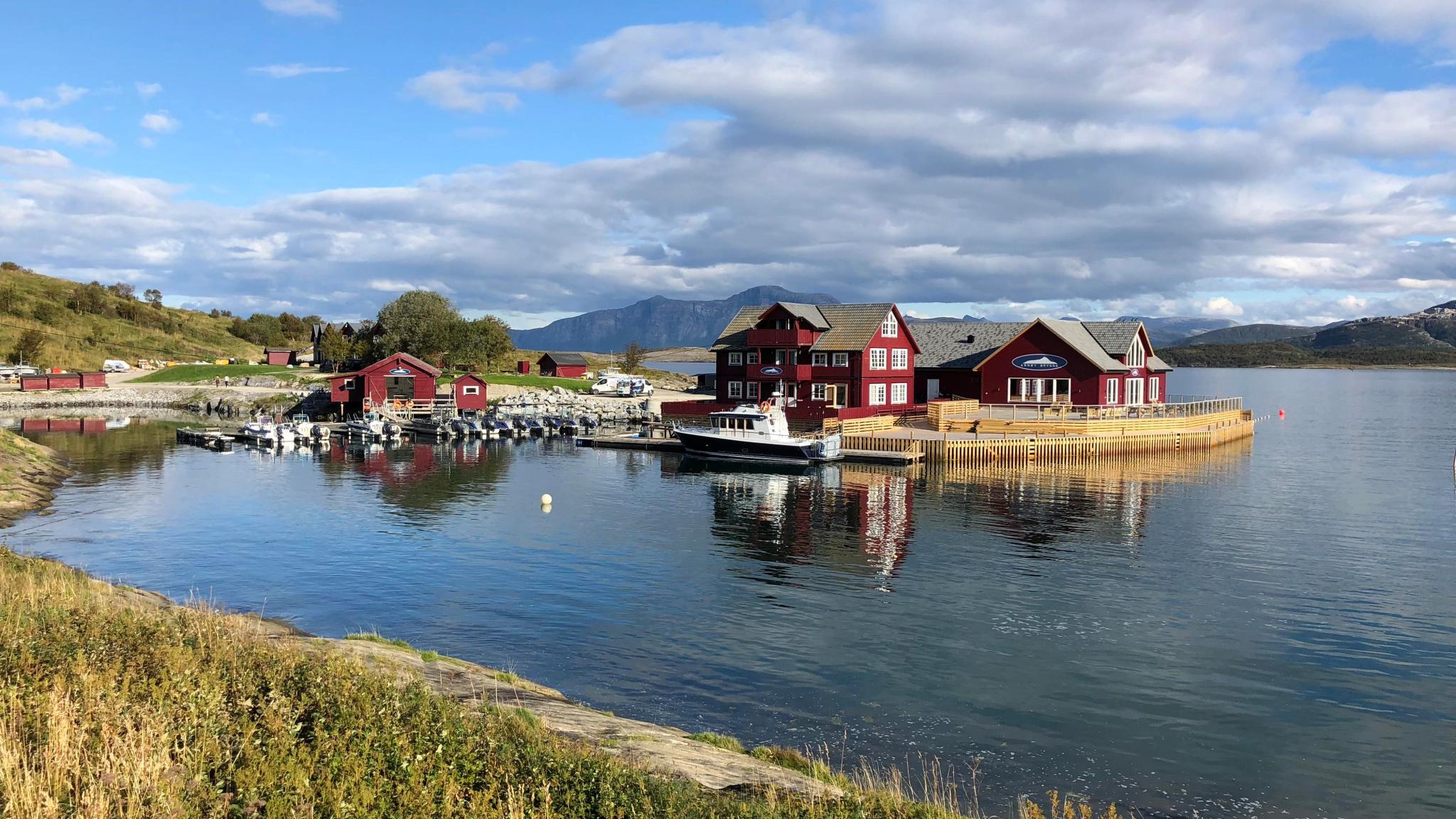 Arnøy Brygge, Helgeland, Norte de Noruega.