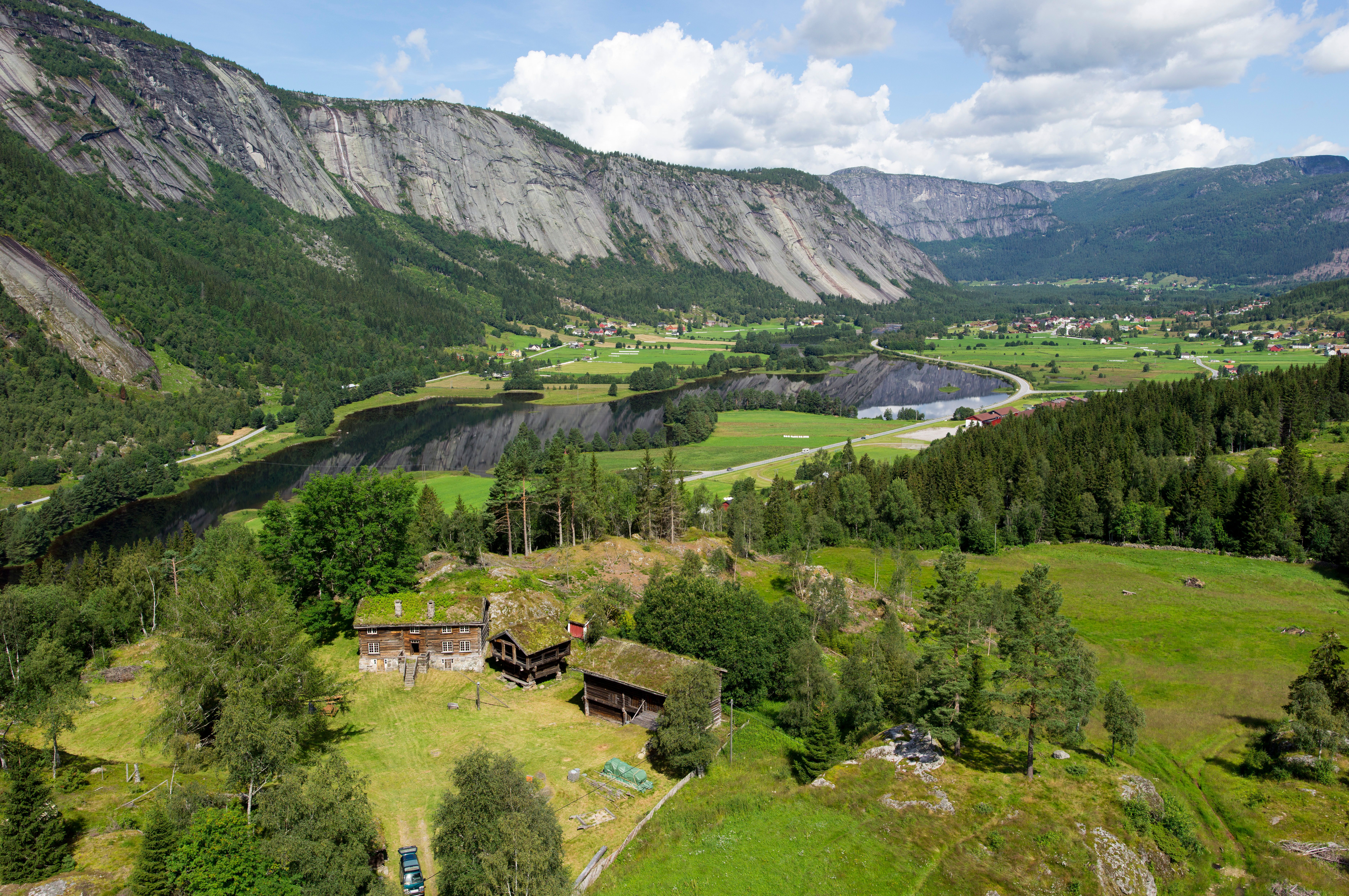 Panoramautsikt over Valle i Setesdal på Sørlandet.