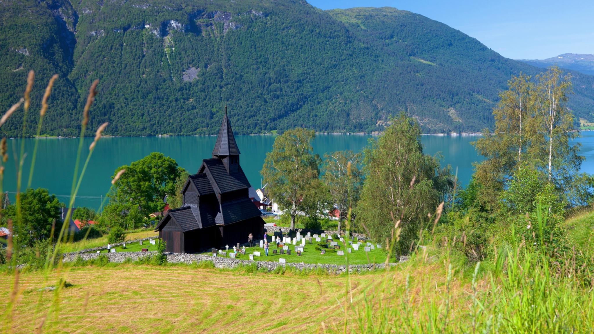 Urnes stavkirke, Luster