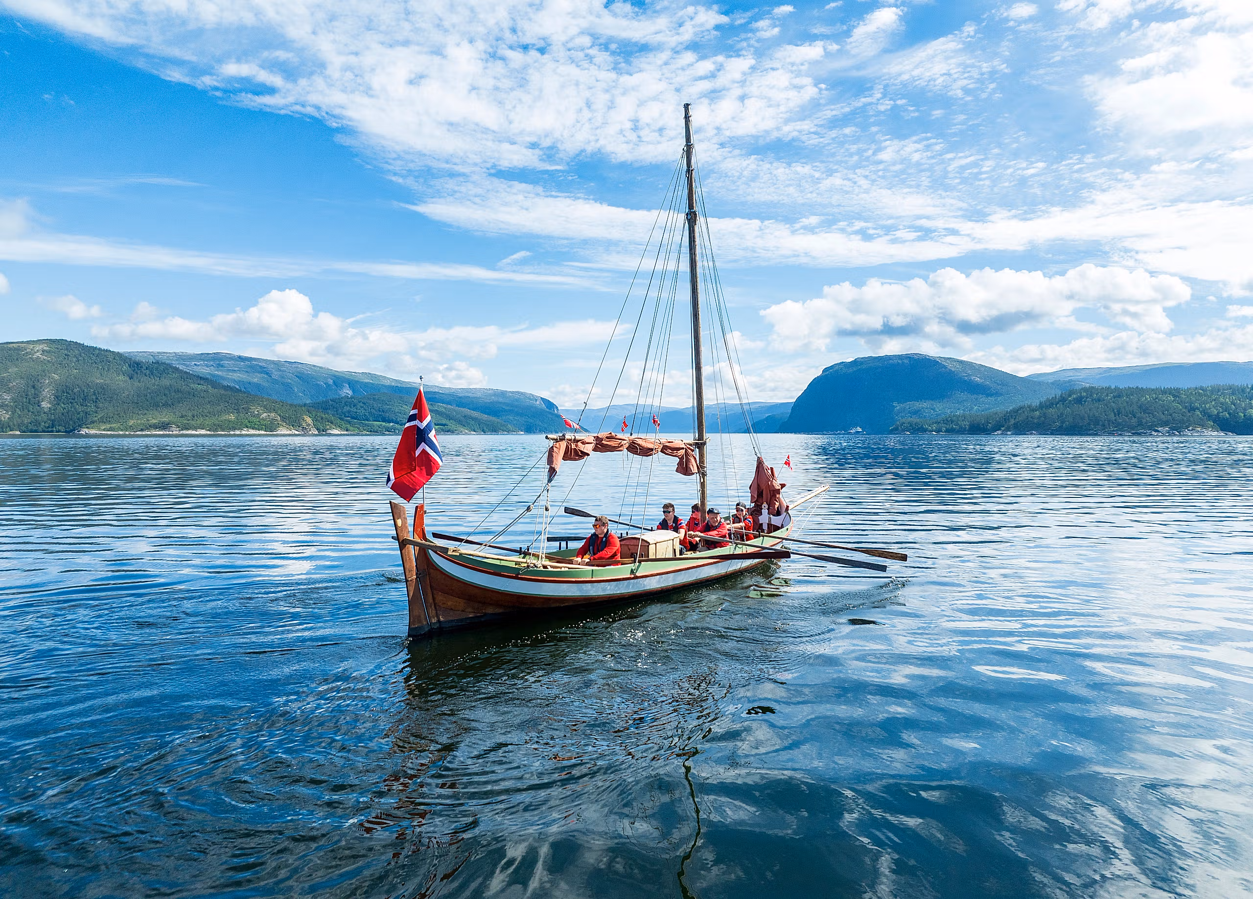 Rowing in Helgeland