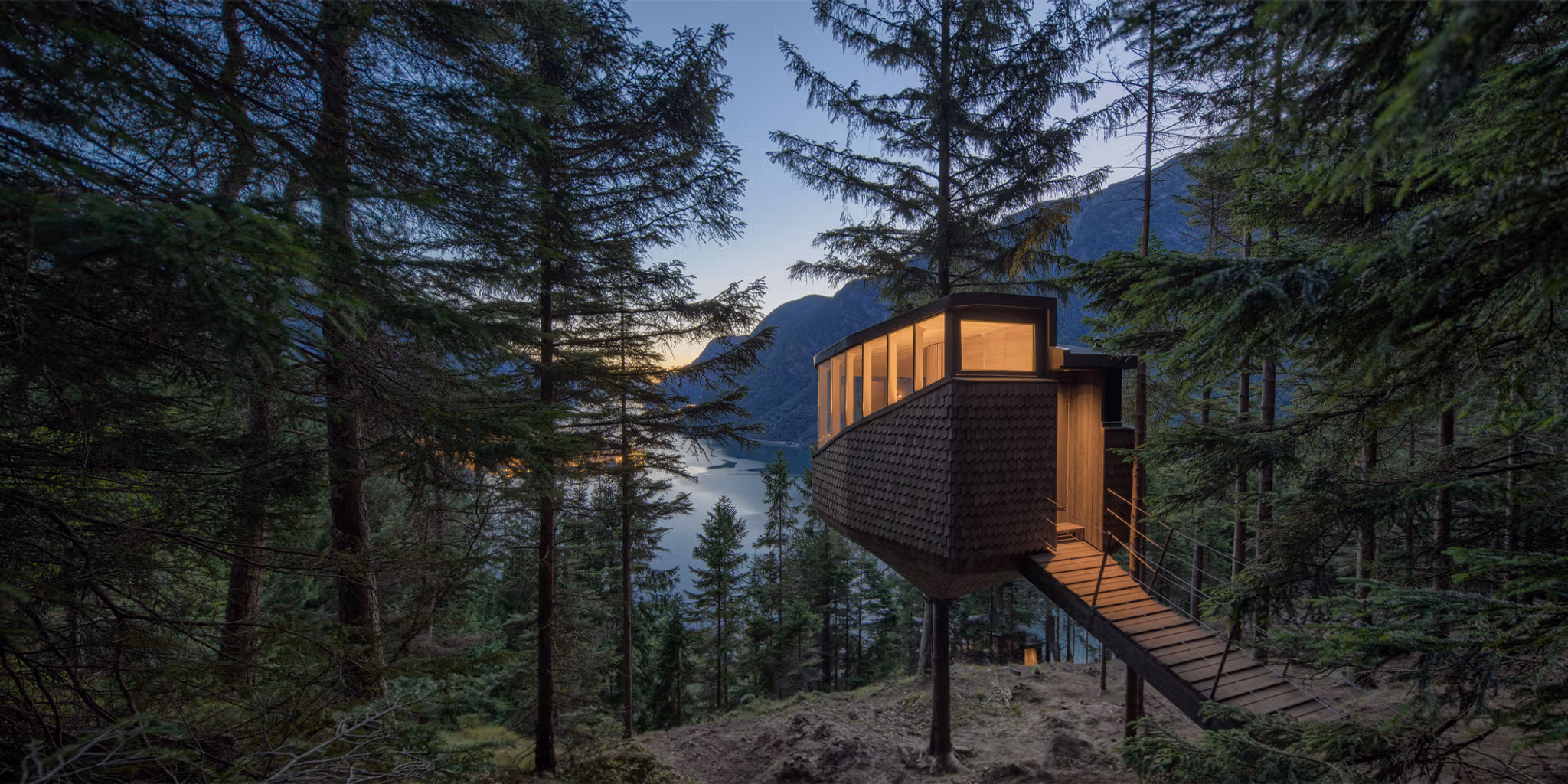 Las cabañas Woodnest sobre los árboles de Odda, en Hardanger, Noruega.