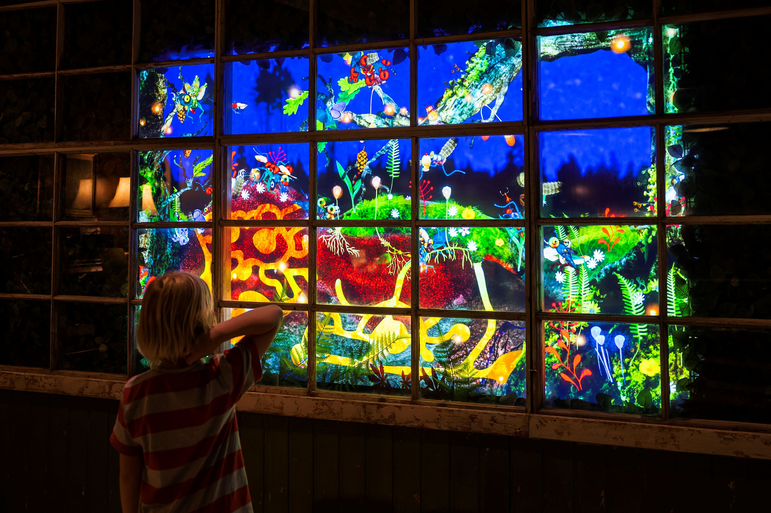 Barn utforsker Urskogen Silva på Nasjonalmuseet