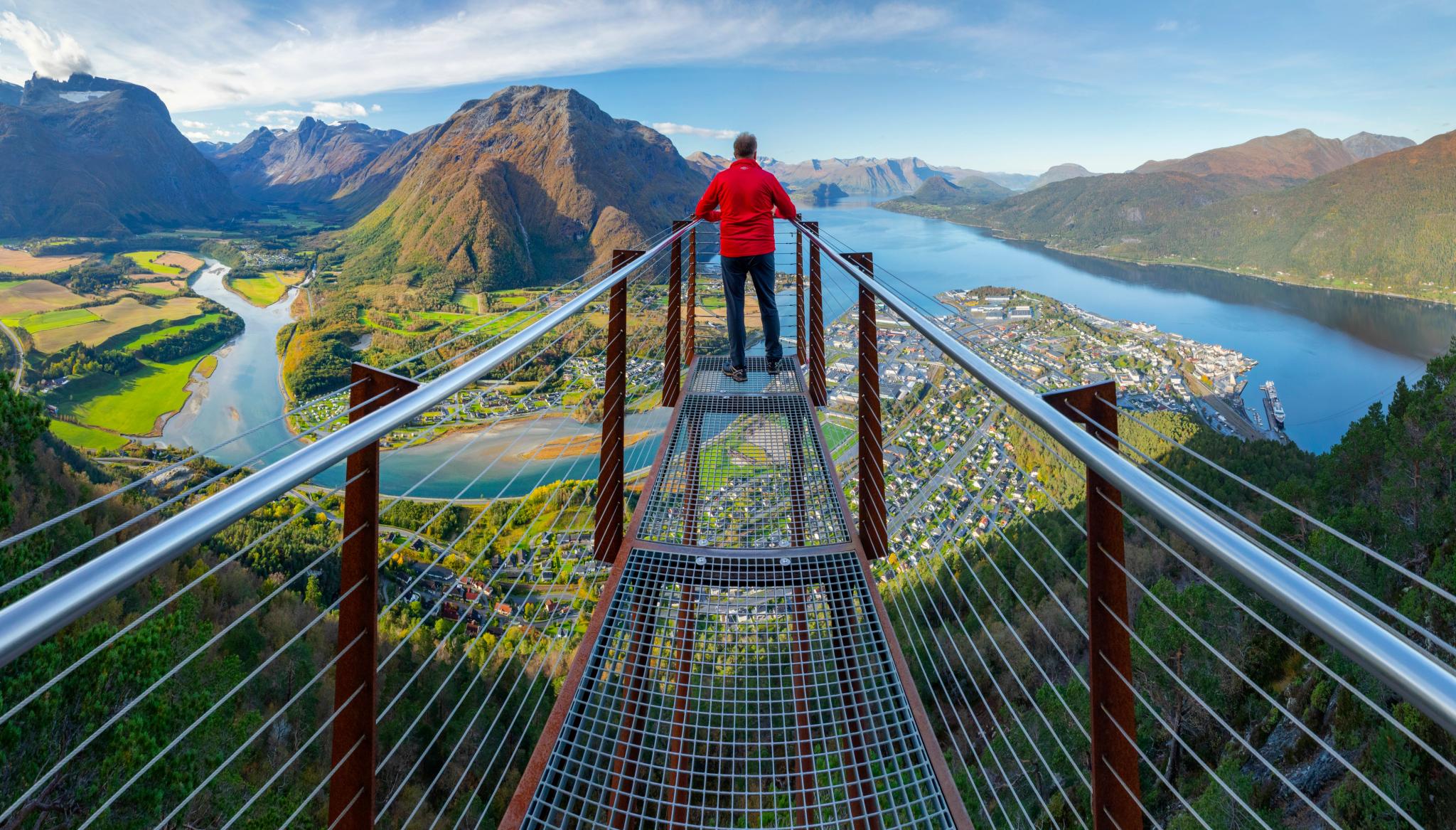 Scenic Norway Tour by 50 Degrees North