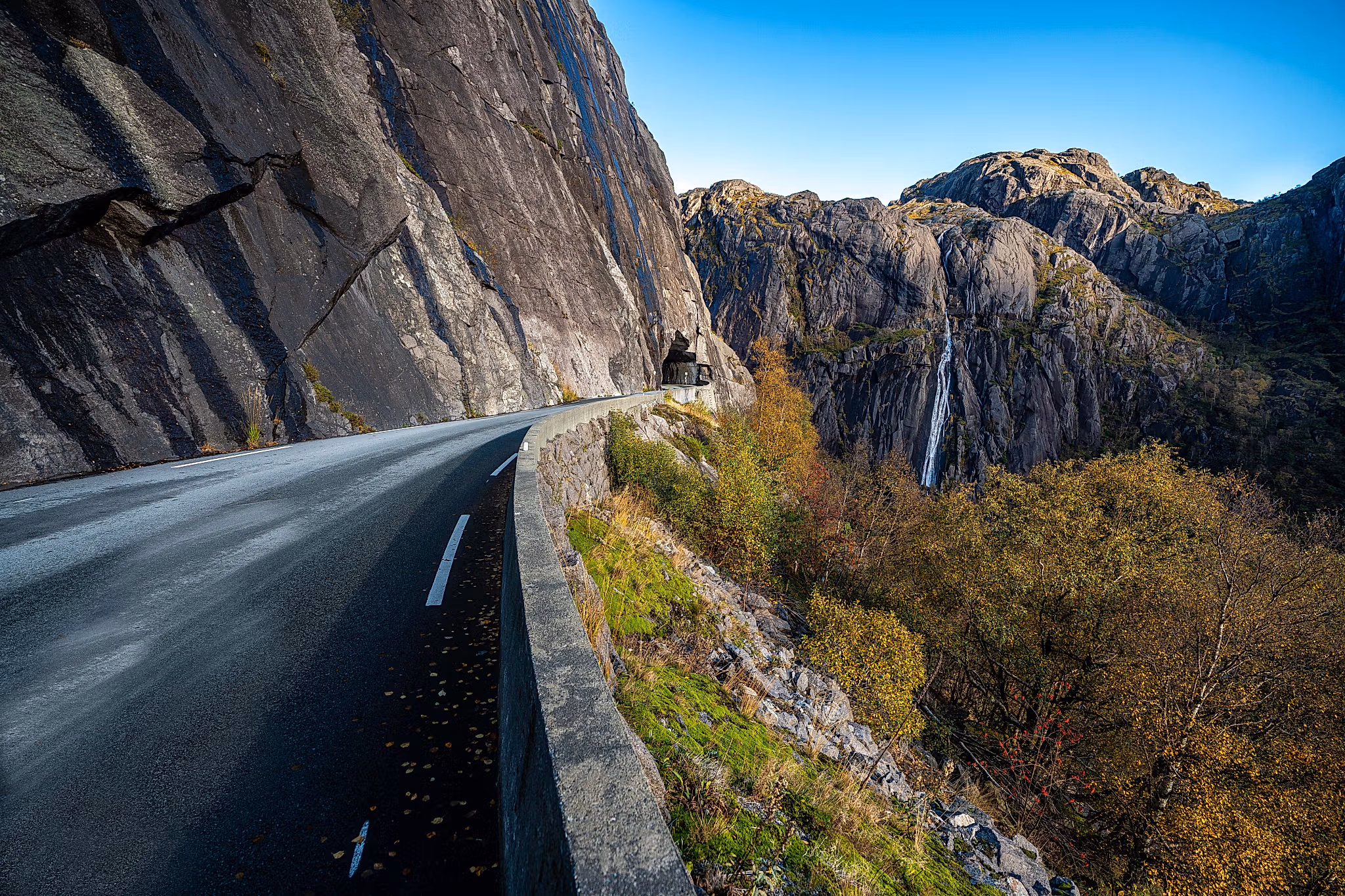 The road through the Jøssingfjord