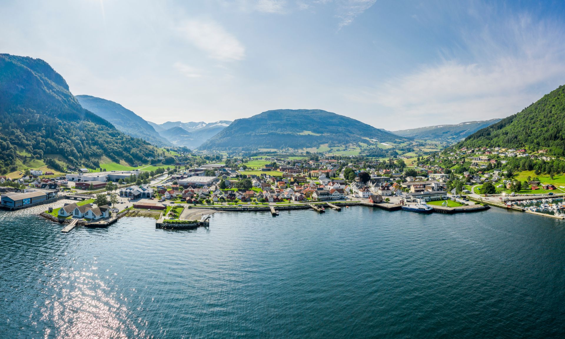 Fjordbyga Vikøyri ved Sognefjorden på Vestlandet