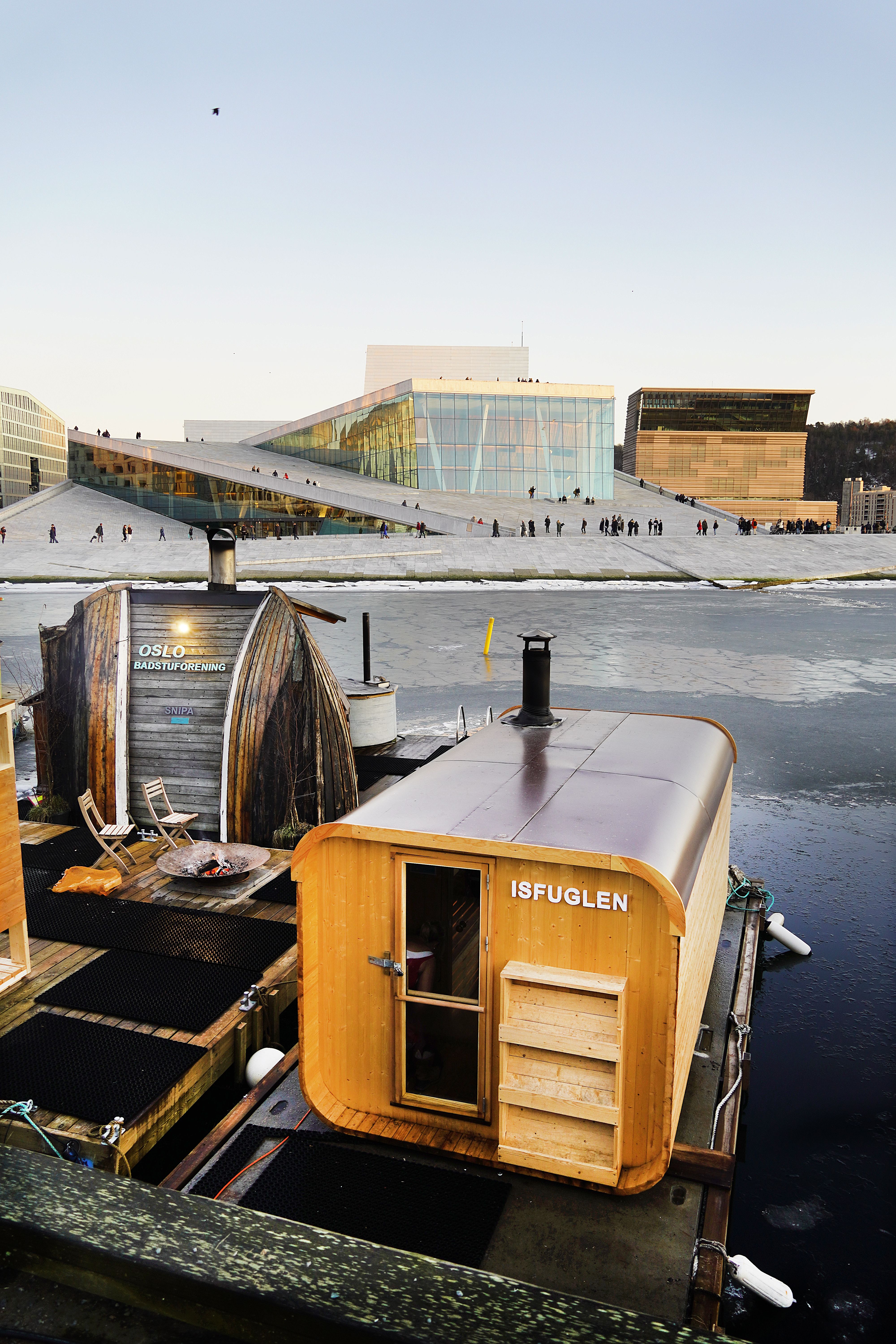 The sauna boats Isfuglen and Snipa in Bjørvika in Oslo
