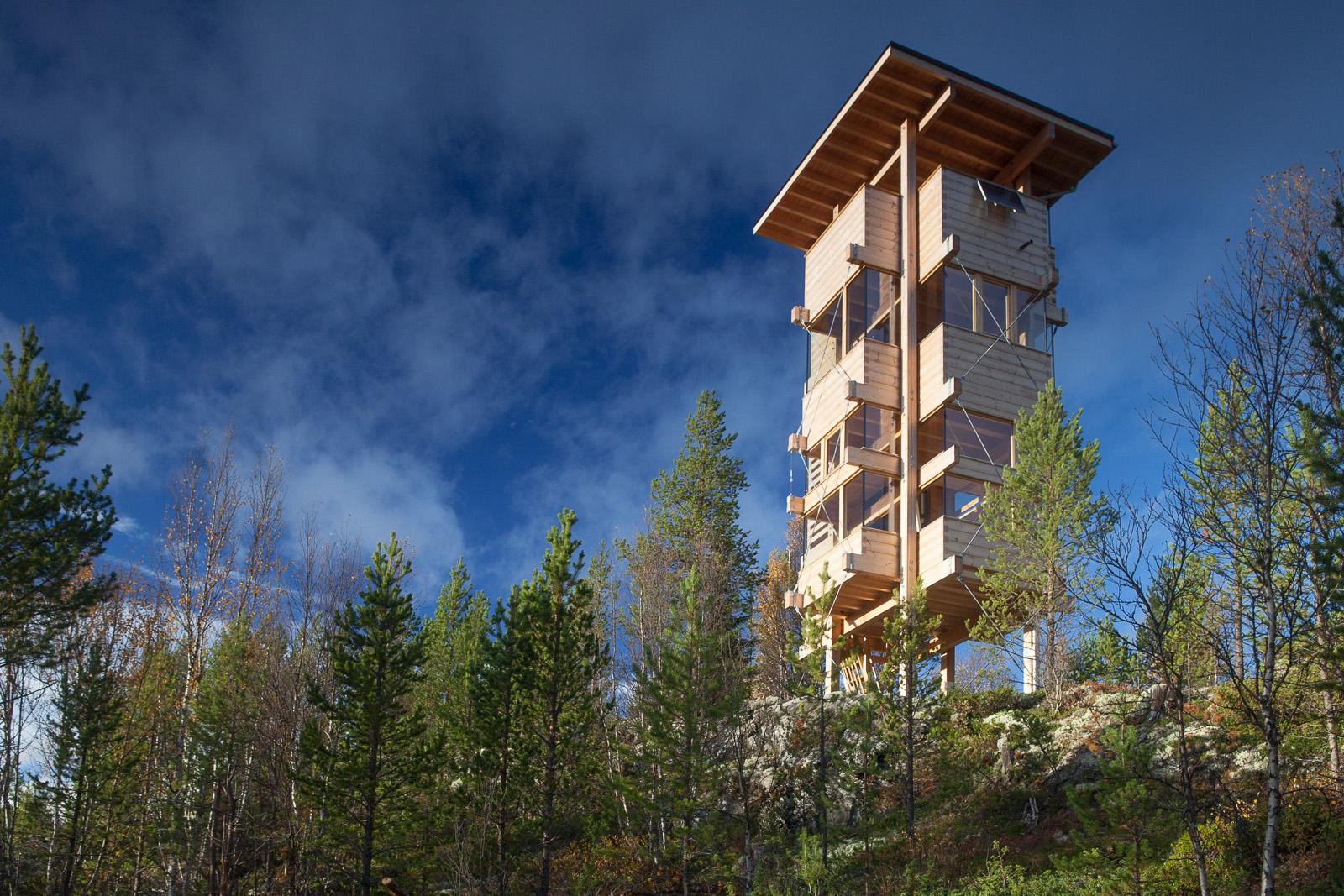 Elgtårnet i skogen i Espedalen.
