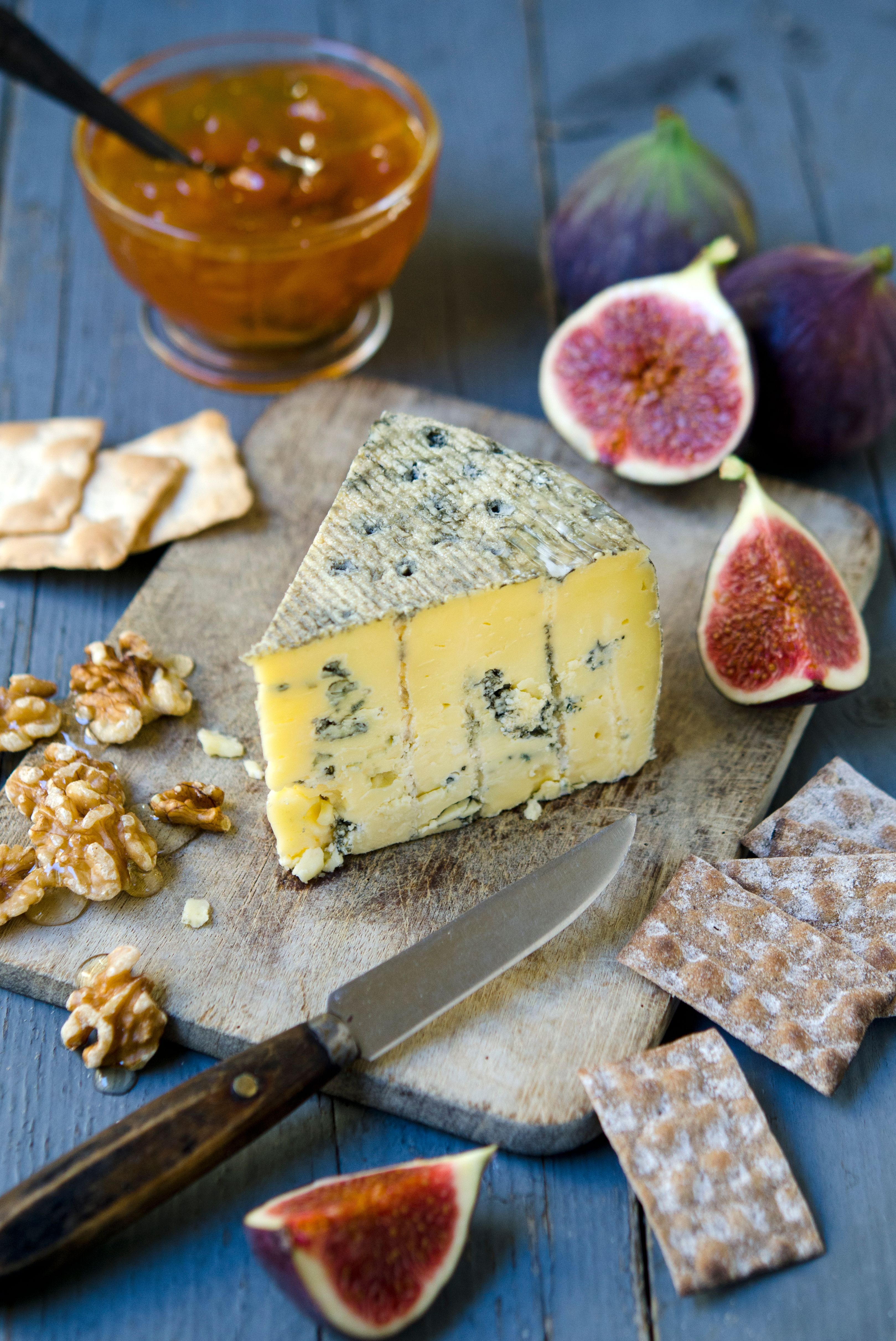 “Kraftkar” cheese from Tingvollost, figs, walnuts, jam and crispbread. Near Kristiansund in Fjord Norway.