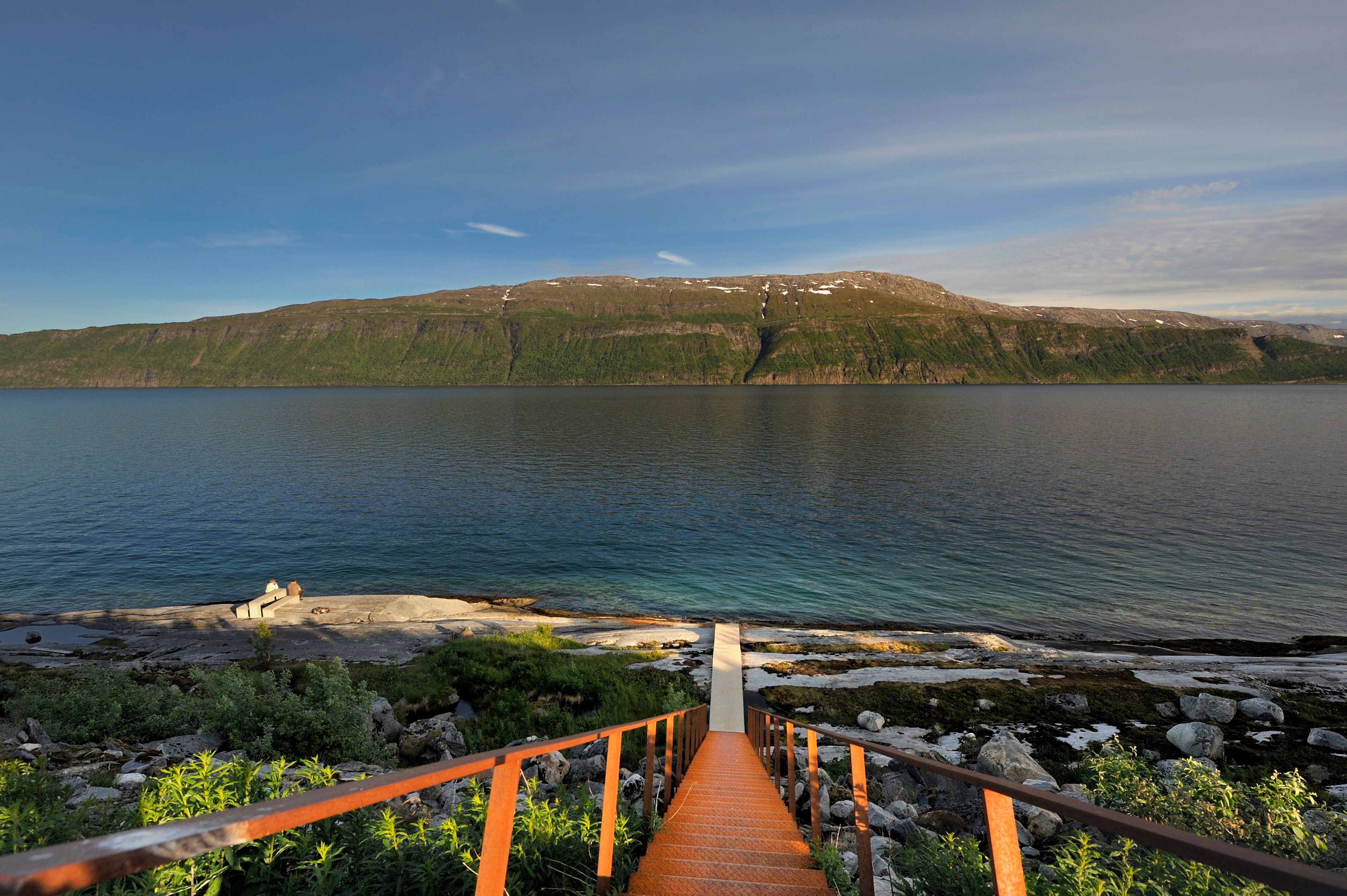 A rest stop right by the sea.