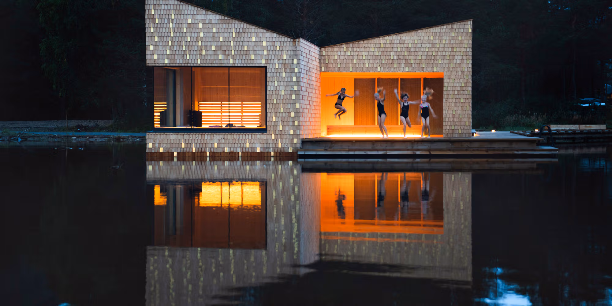 4 girls are having a wonderful autumn experience in Soria Moria sauna in Telemark, Norway