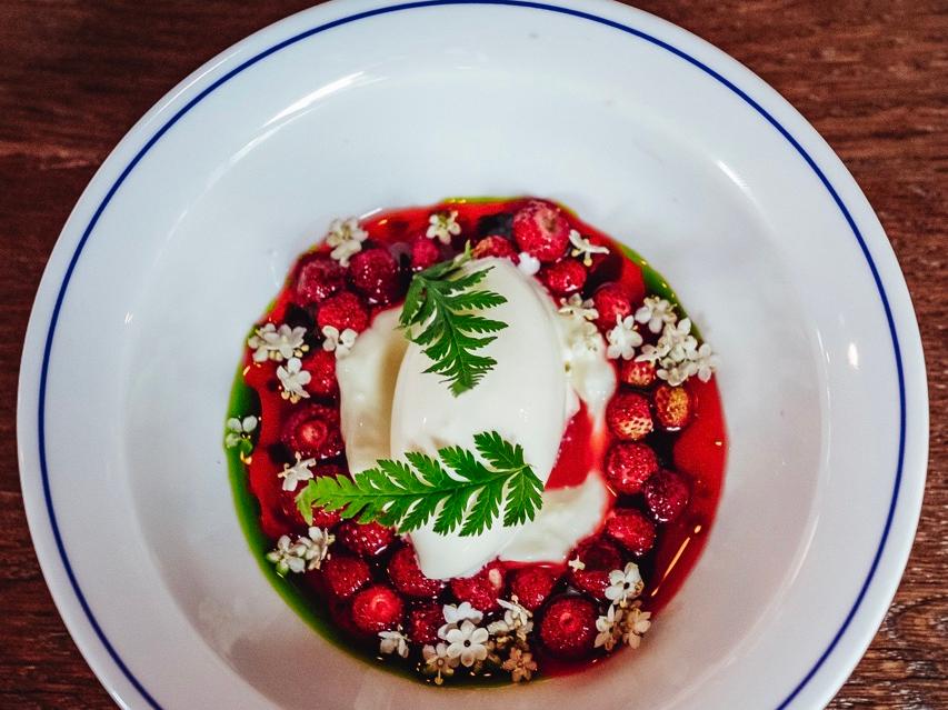 A fresh berry dessert served at Spontan wine bar.