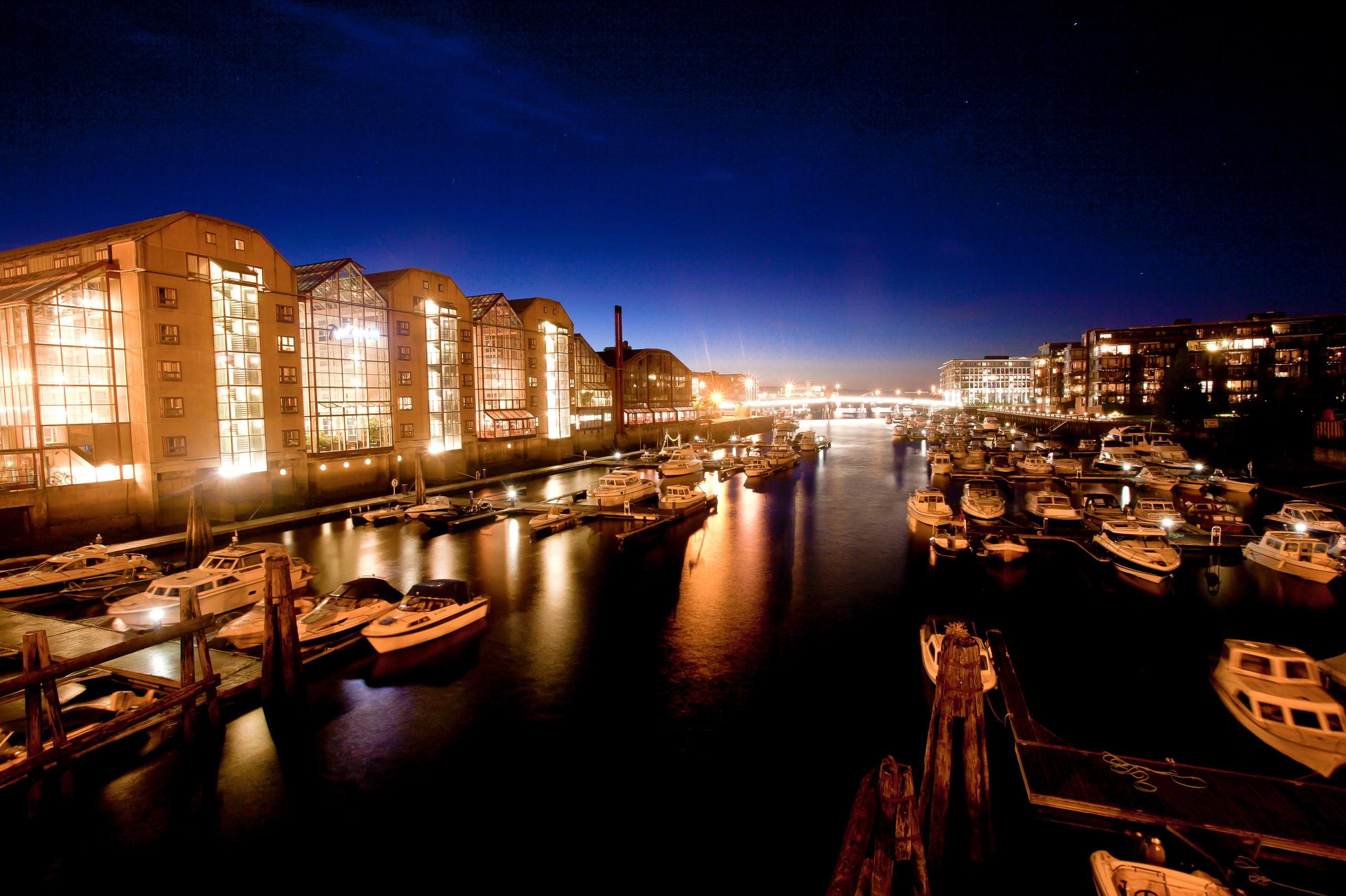 Trondheim by night