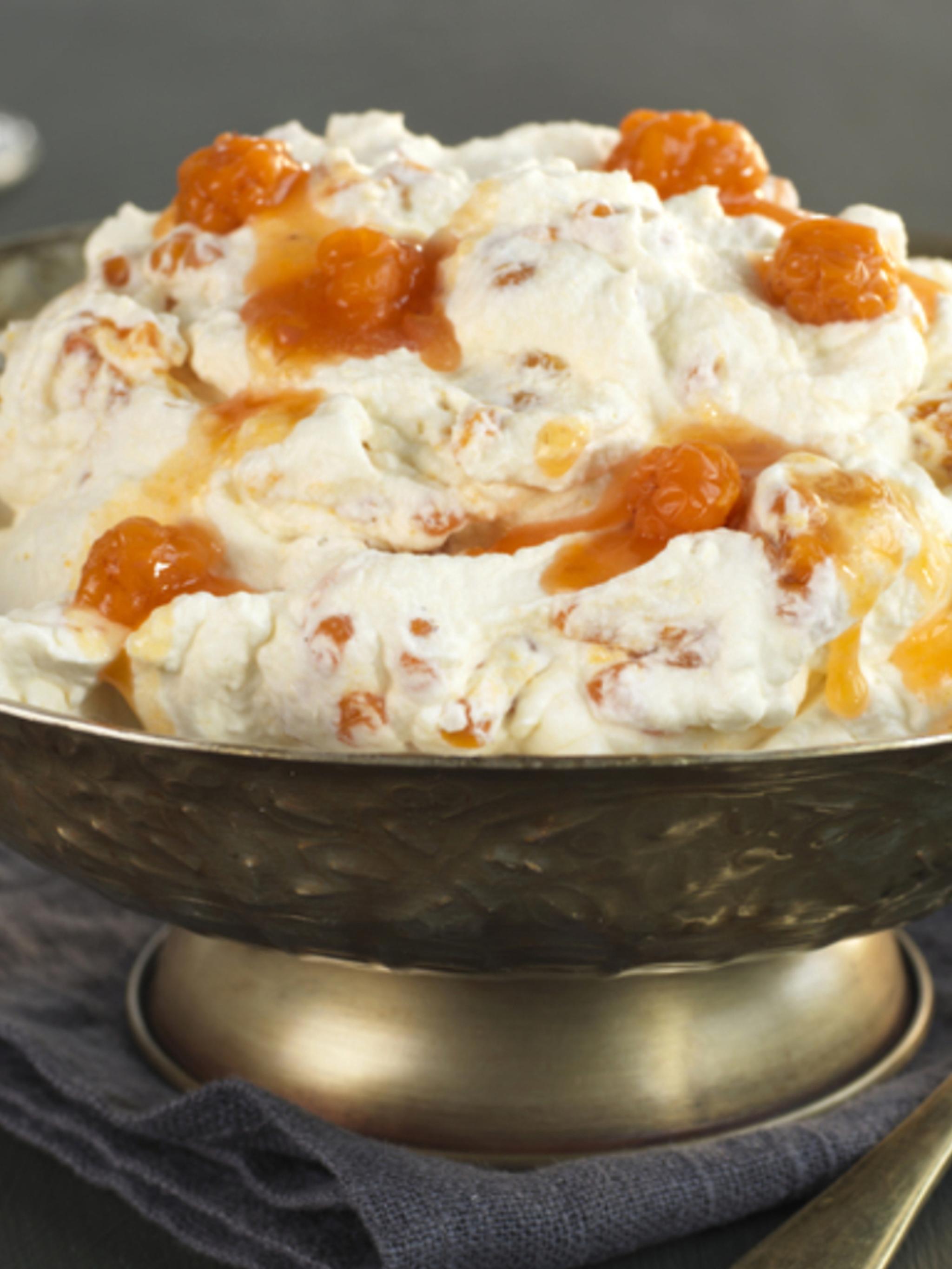 Cloudberry cream
