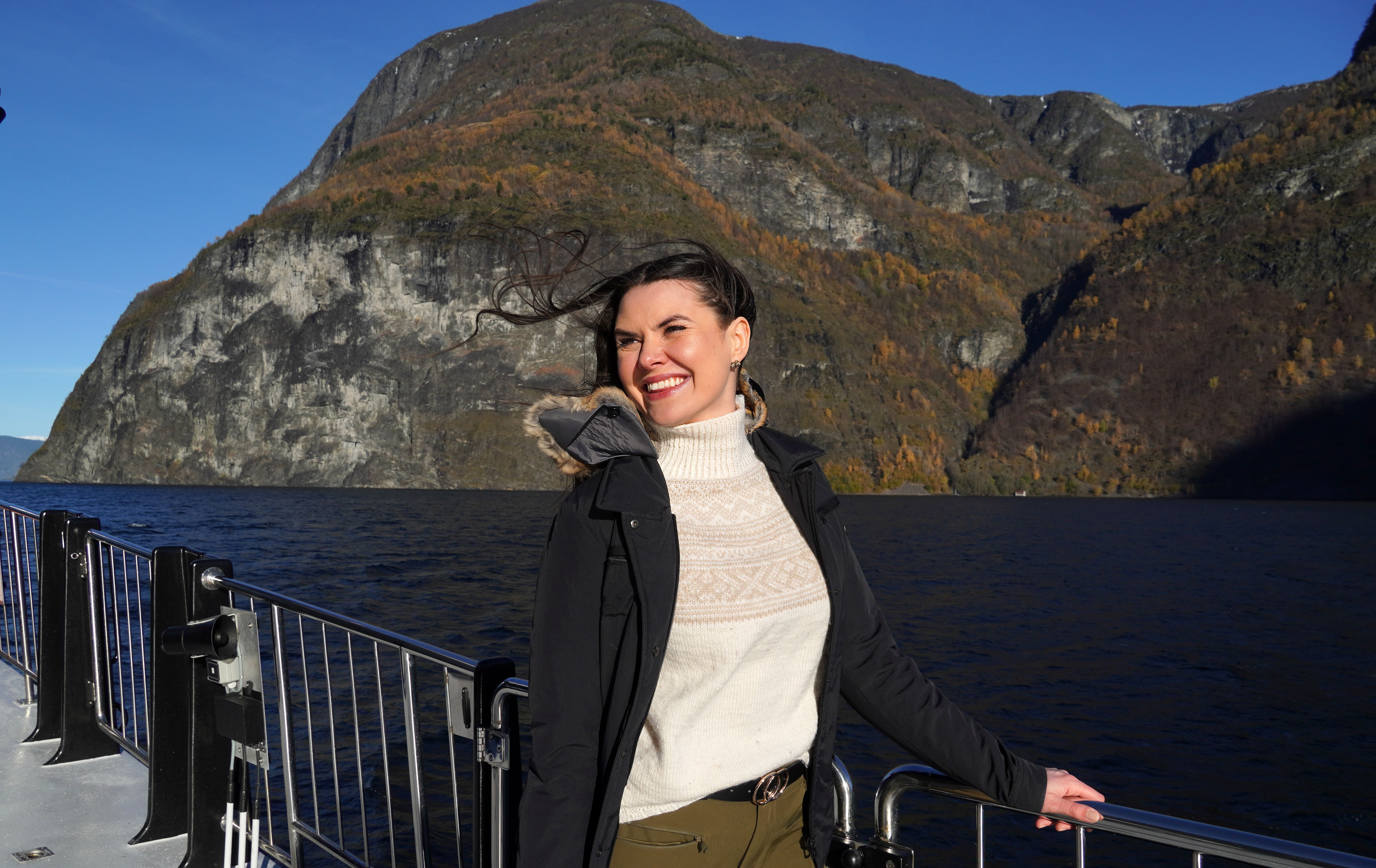 Kvinne på cruise