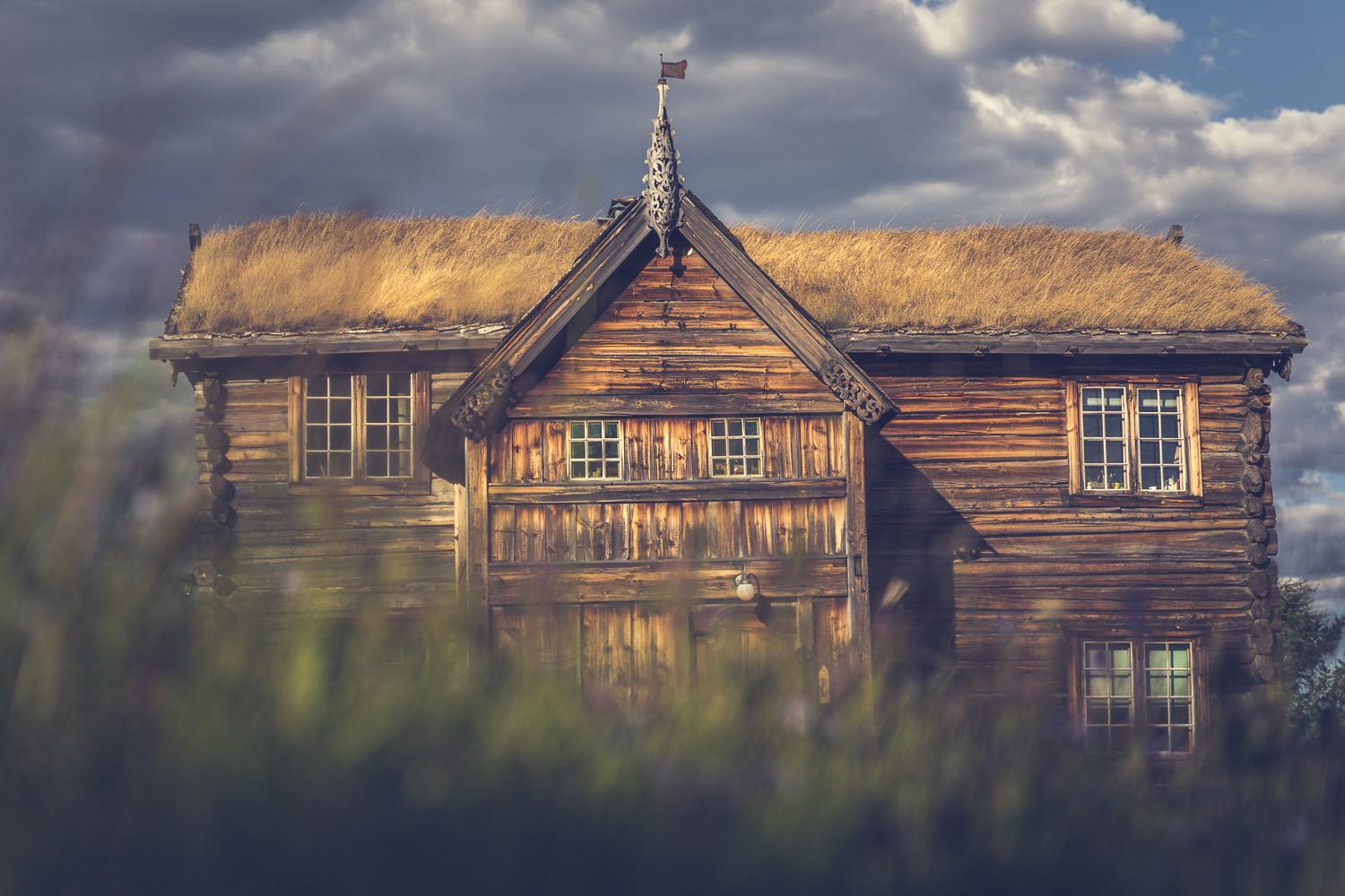 Exterior image of Valbjør Farm in Vågå near Jotunheimen, Eastern Norway