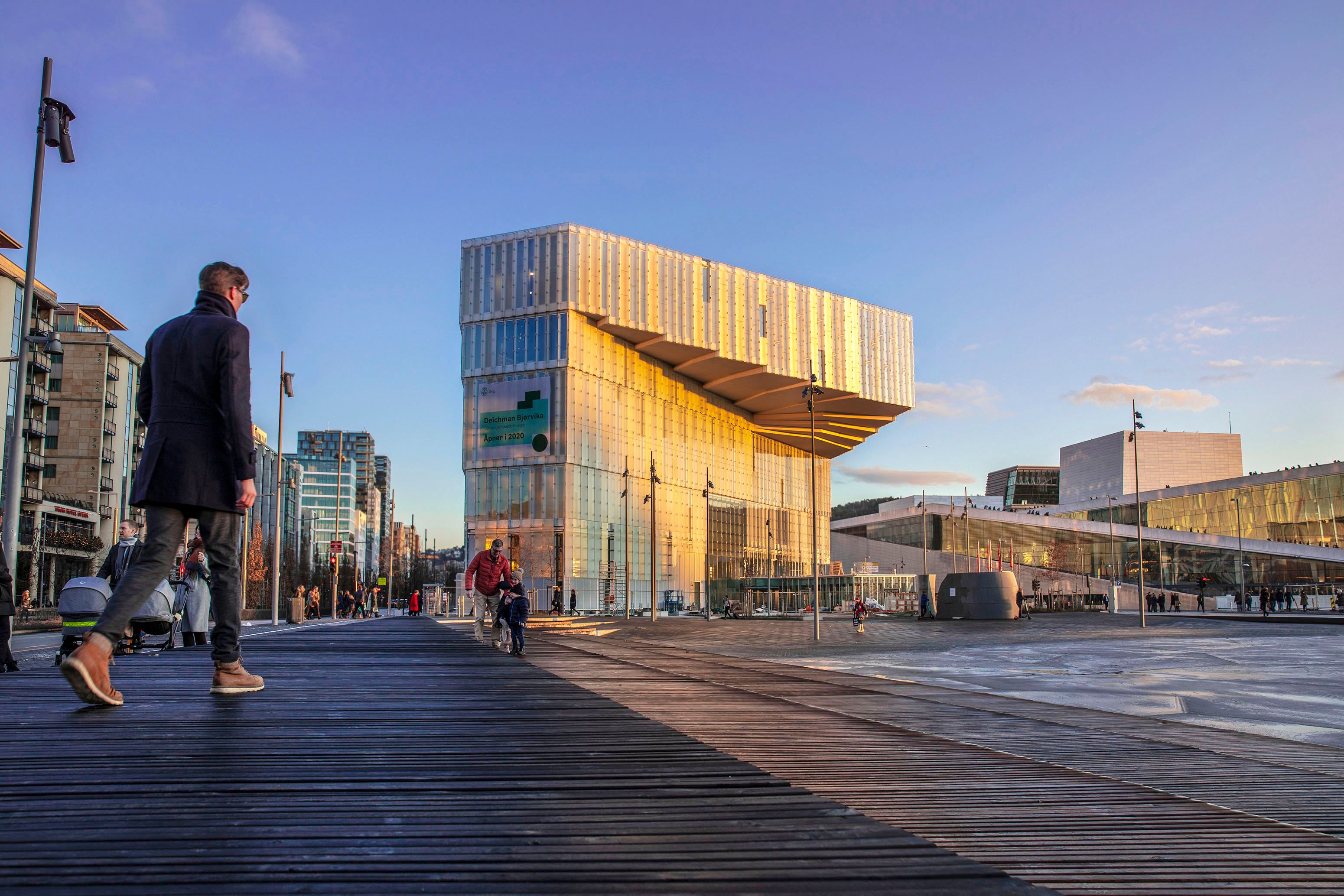 Eksteriørbilde av biblioteket Deichman Bjørvika i Oslo