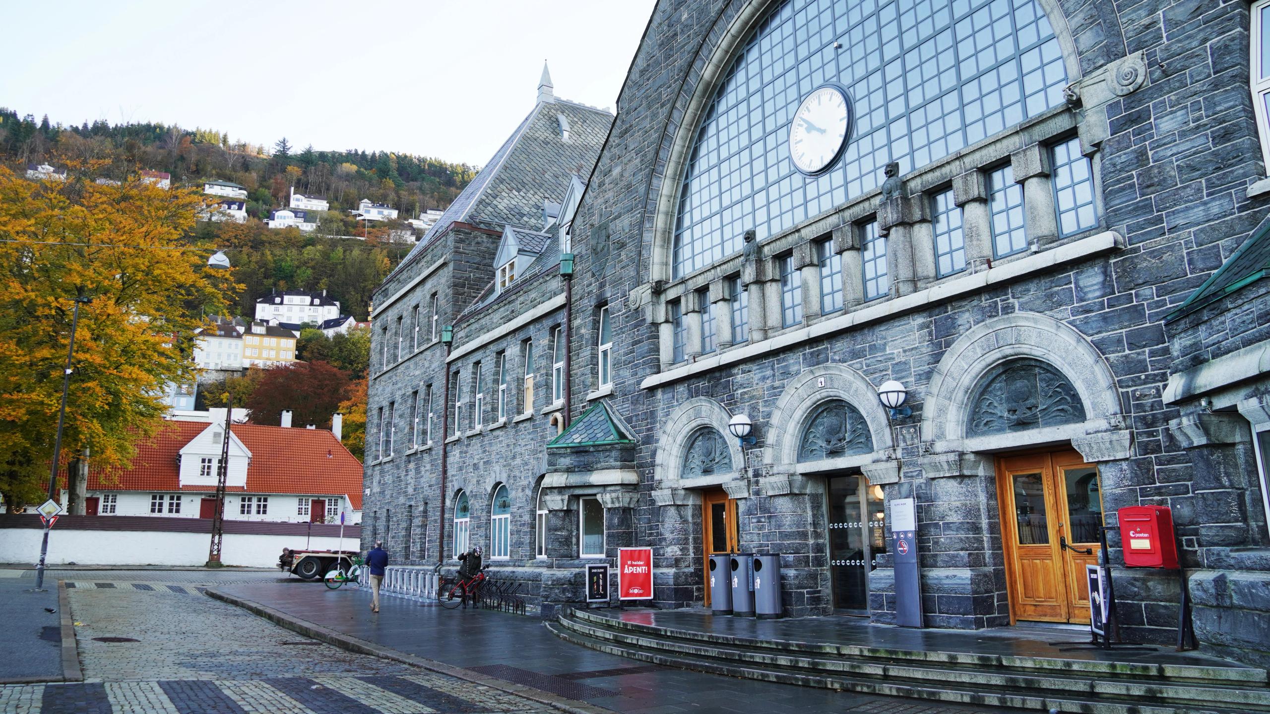 Bergen train station
