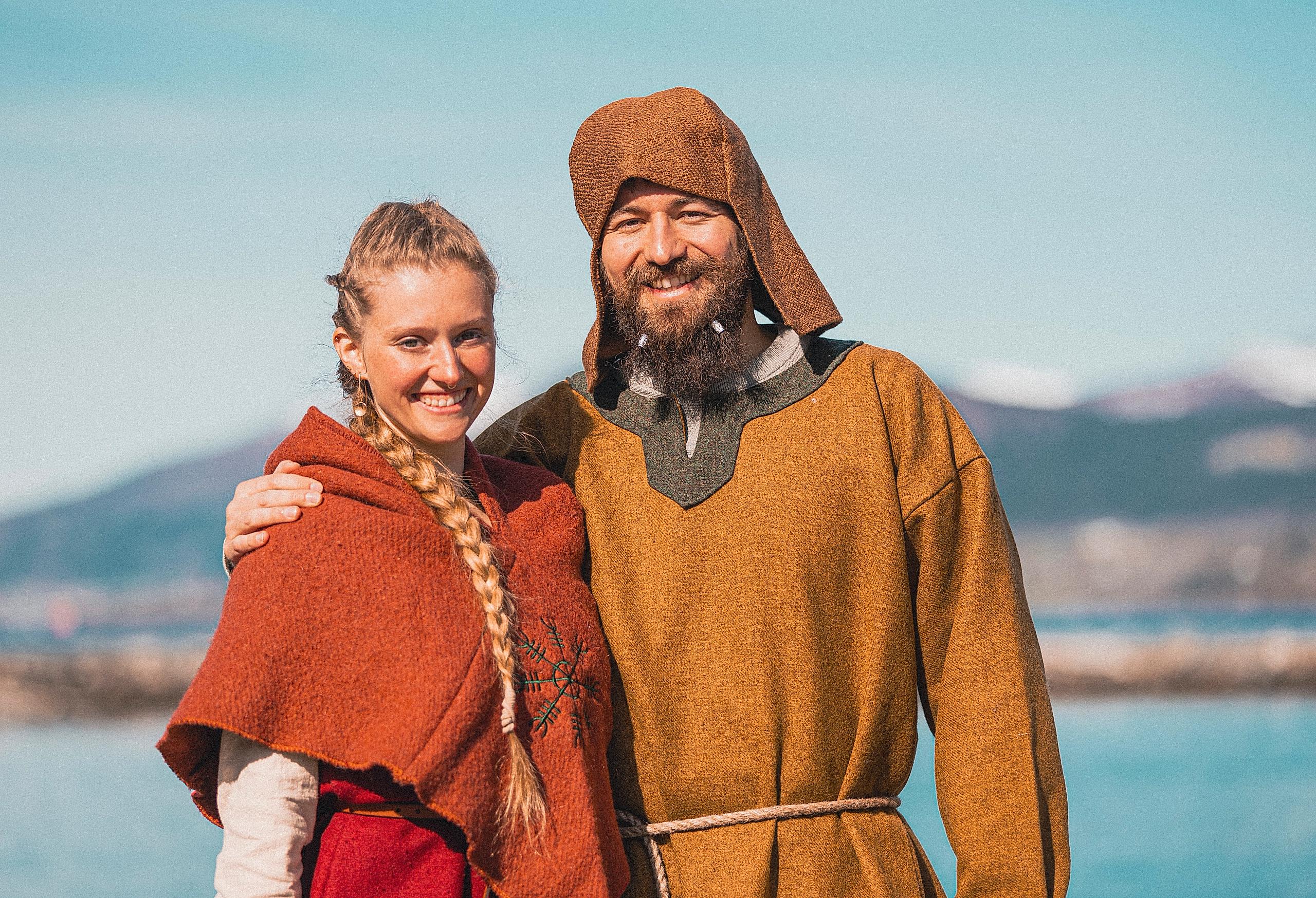 Vikinger på Myklebustskipet i Nordfjord